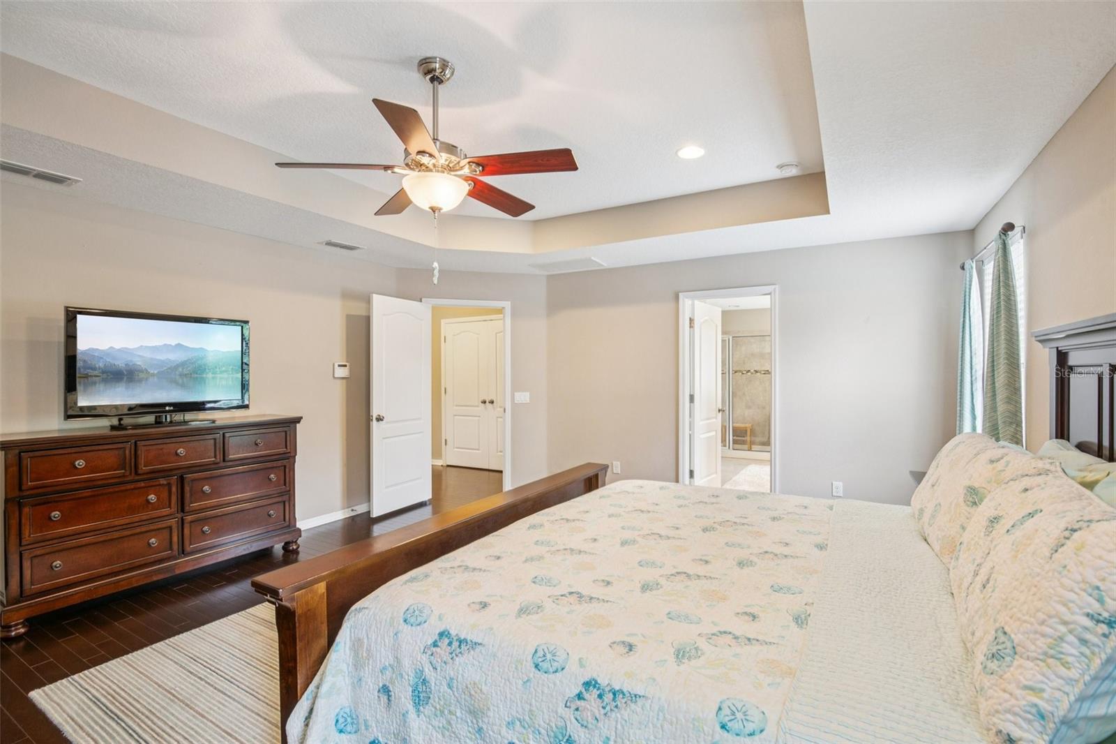 Image 26 of 62 For 210 Dakota Hill Drive