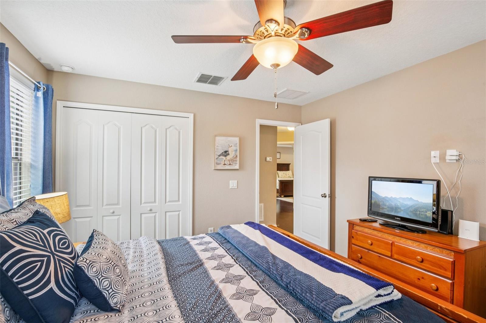 Image 34 of 62 For 210 Dakota Hill Drive