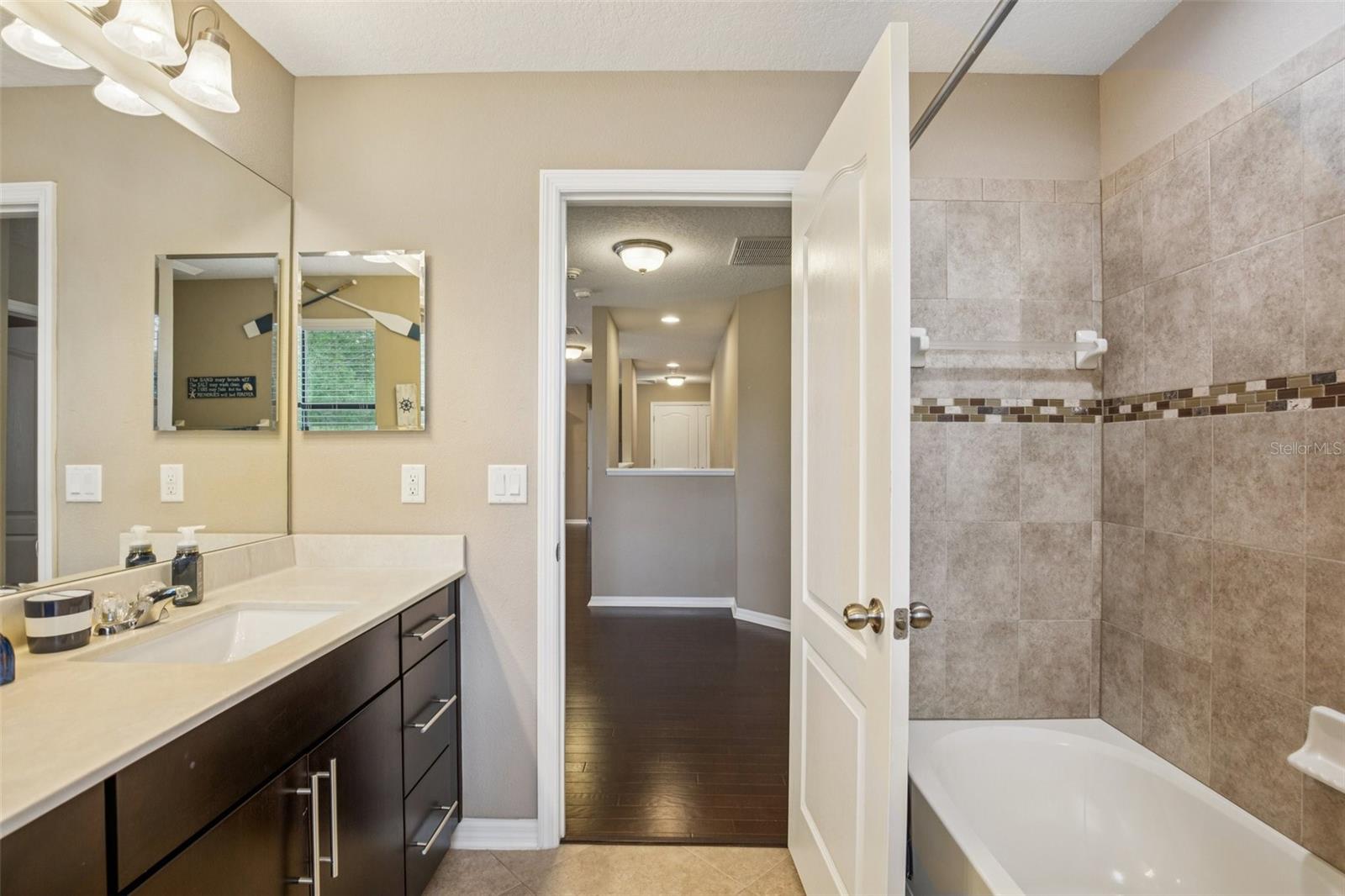 Image 40 of 62 For 210 Dakota Hill Drive