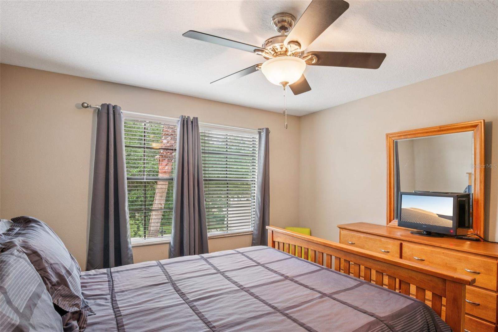 Image 42 of 62 For 210 Dakota Hill Drive