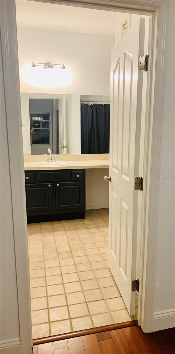 Image 22 of 46 For 4207 Dale Mabry Highway 2301