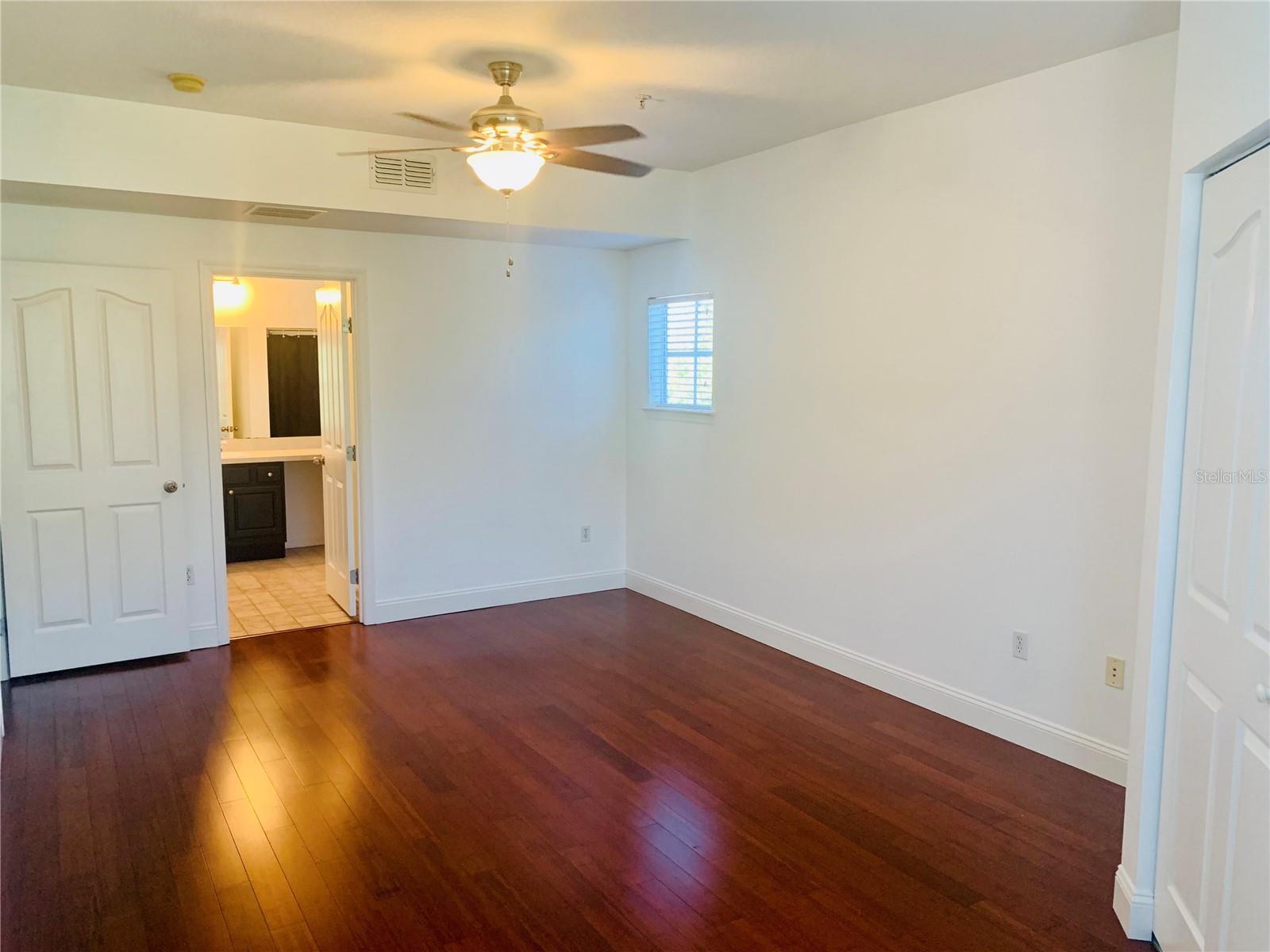 Image 23 of 46 For 4207 Dale Mabry Highway 2301