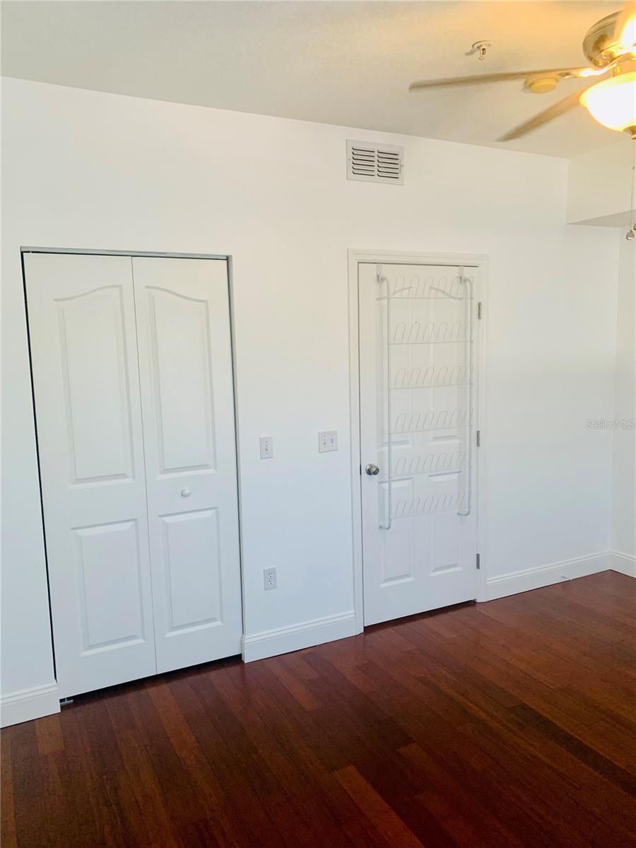 Image 27 of 46 For 4207 Dale Mabry Highway 2301