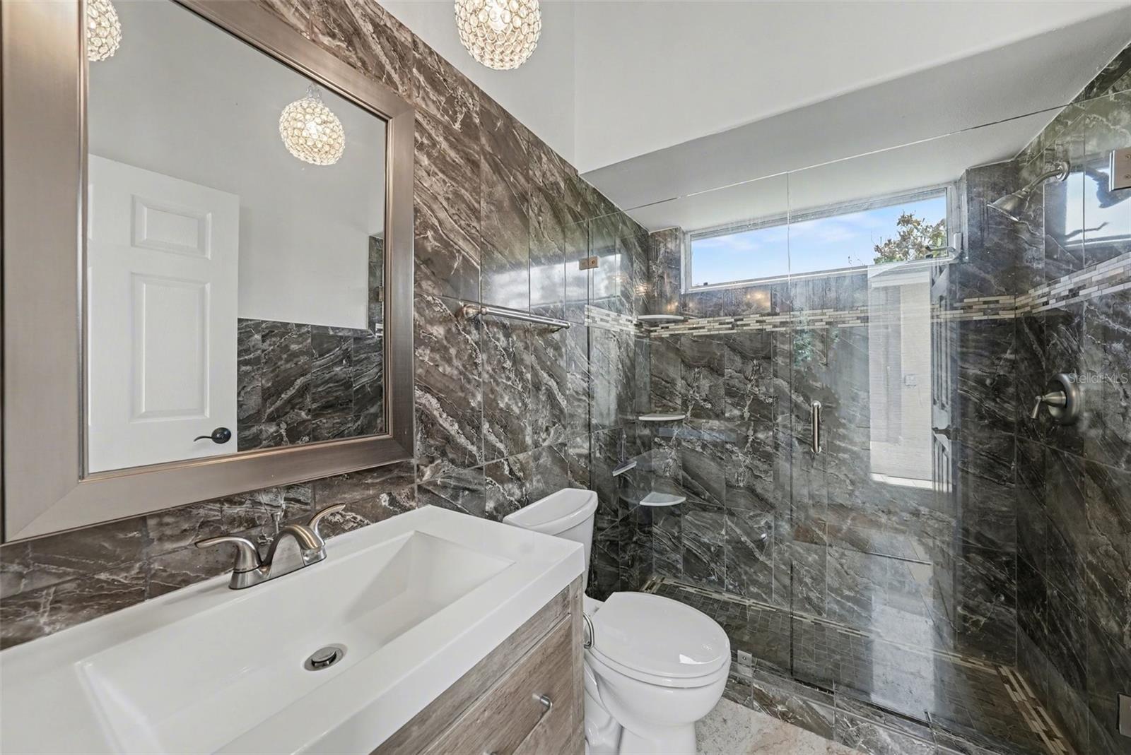 Image 23 of 49 For 18817 Wimbledon Circle