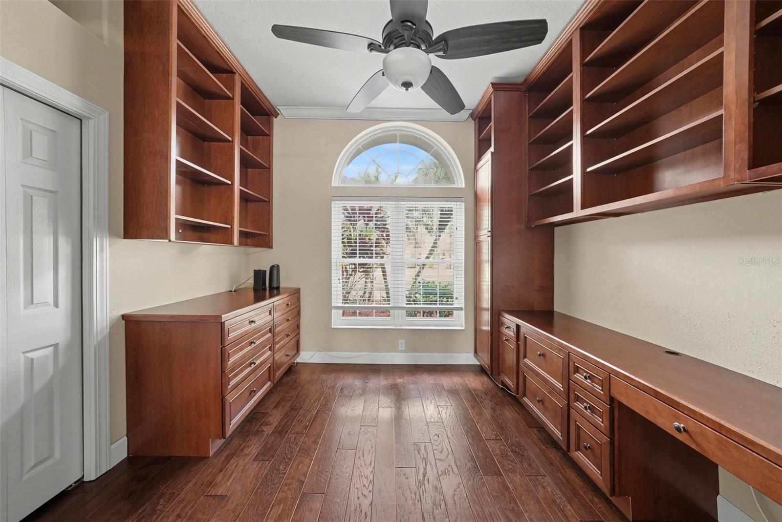 Image 24 of 49 For 18817 Wimbledon Circle