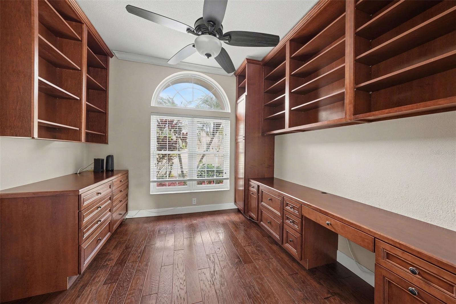 Image 25 of 49 For 18817 Wimbledon Circle