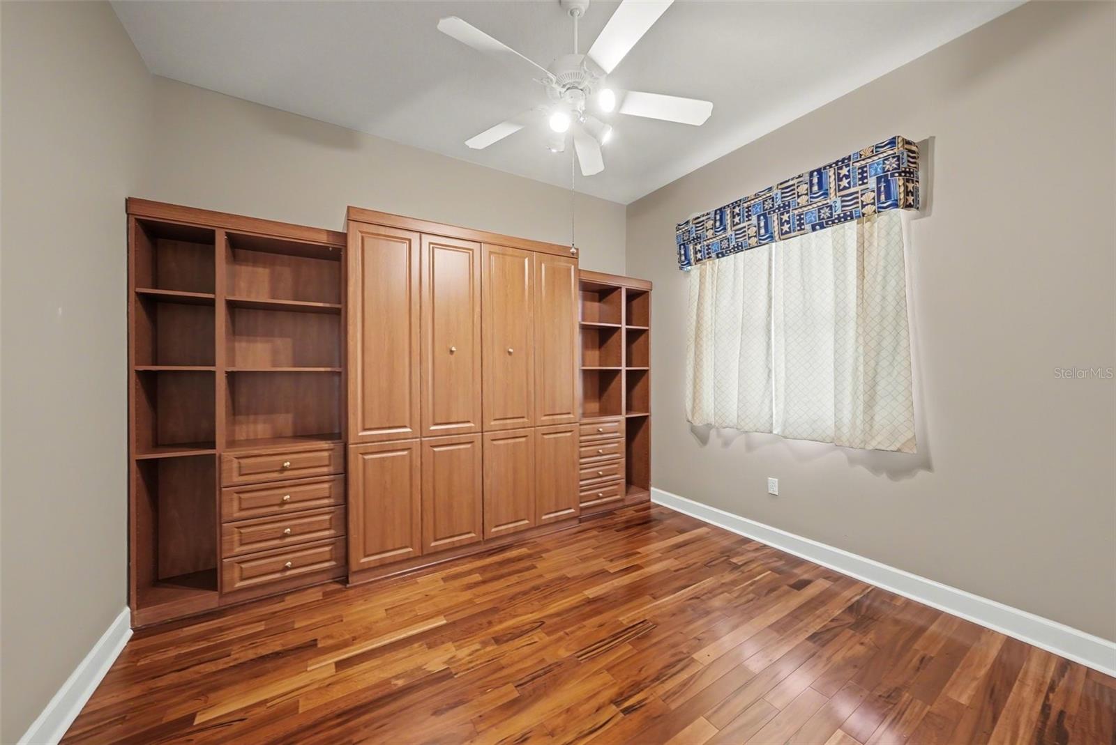 Image 32 of 49 For 18817 Wimbledon Circle