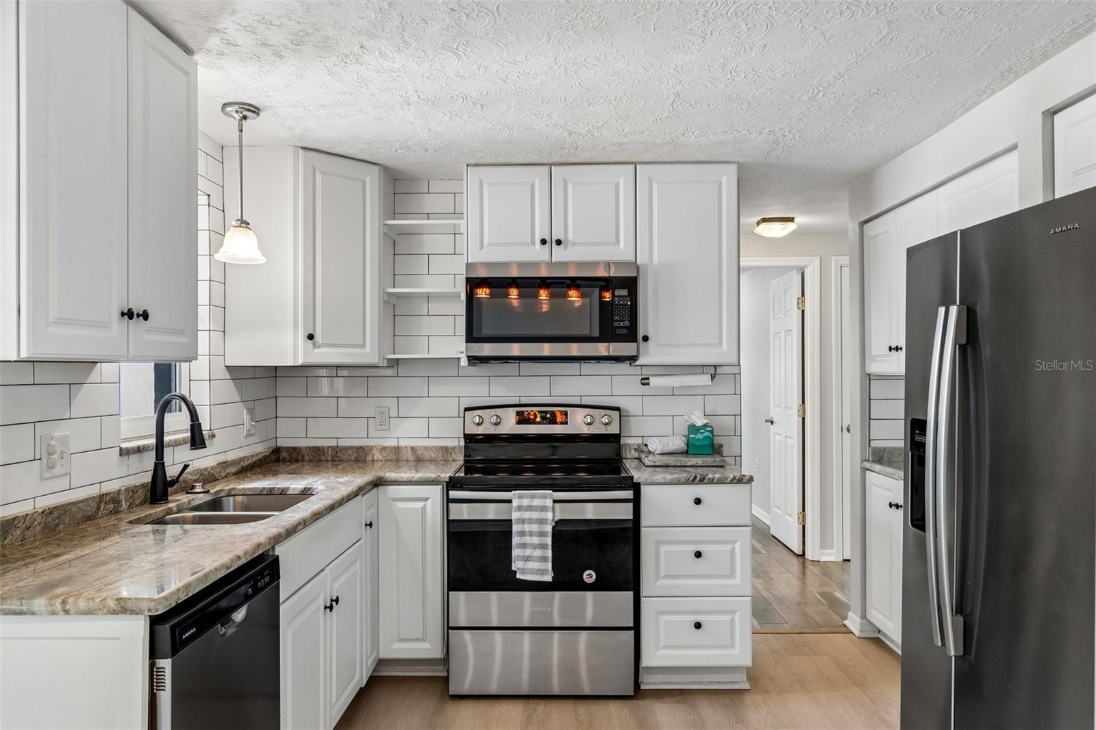 Image 18 of 73 For 6201 Silver Drive