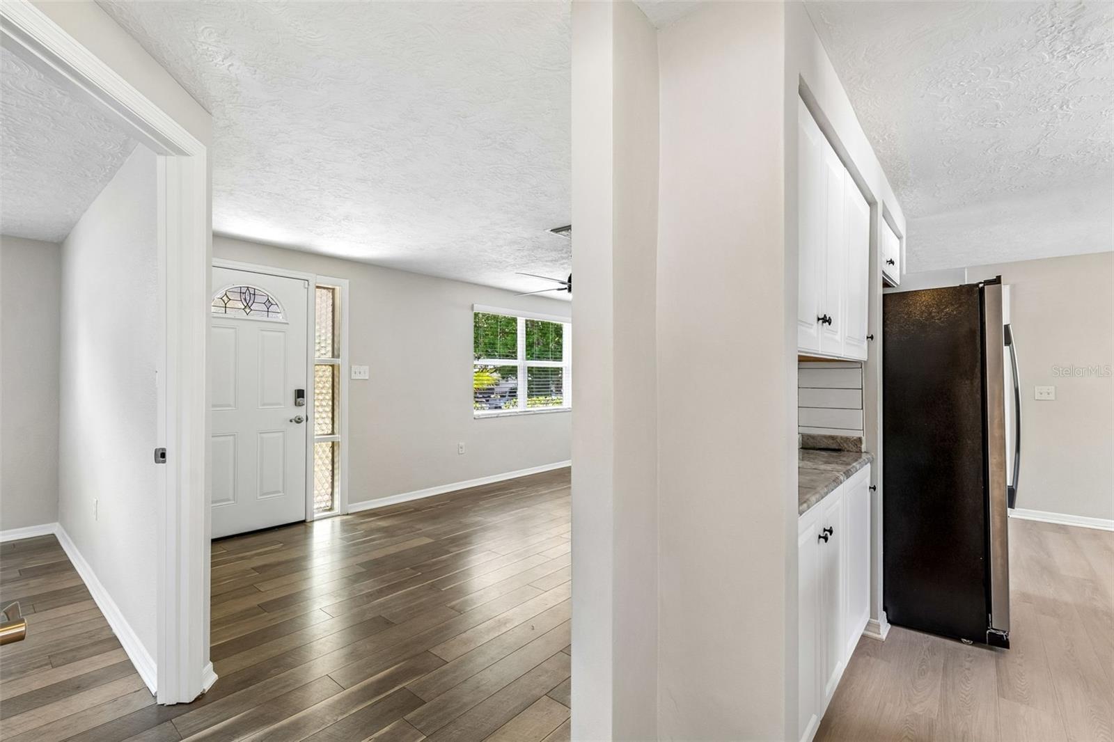 Image 28 of 73 For 6201 Silver Drive