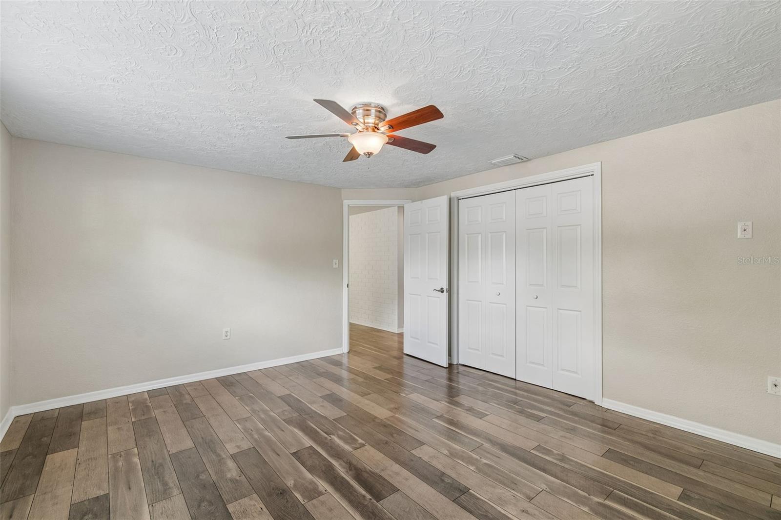 Image 32 of 73 For 6201 Silver Drive