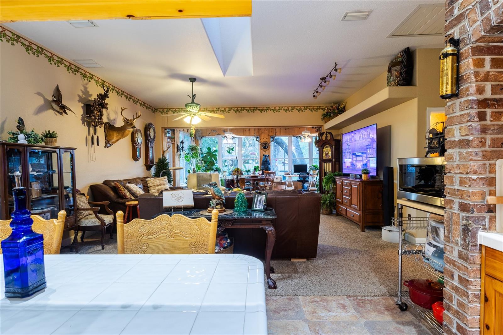 Image 10 of 22 For 8508 Dee Circle