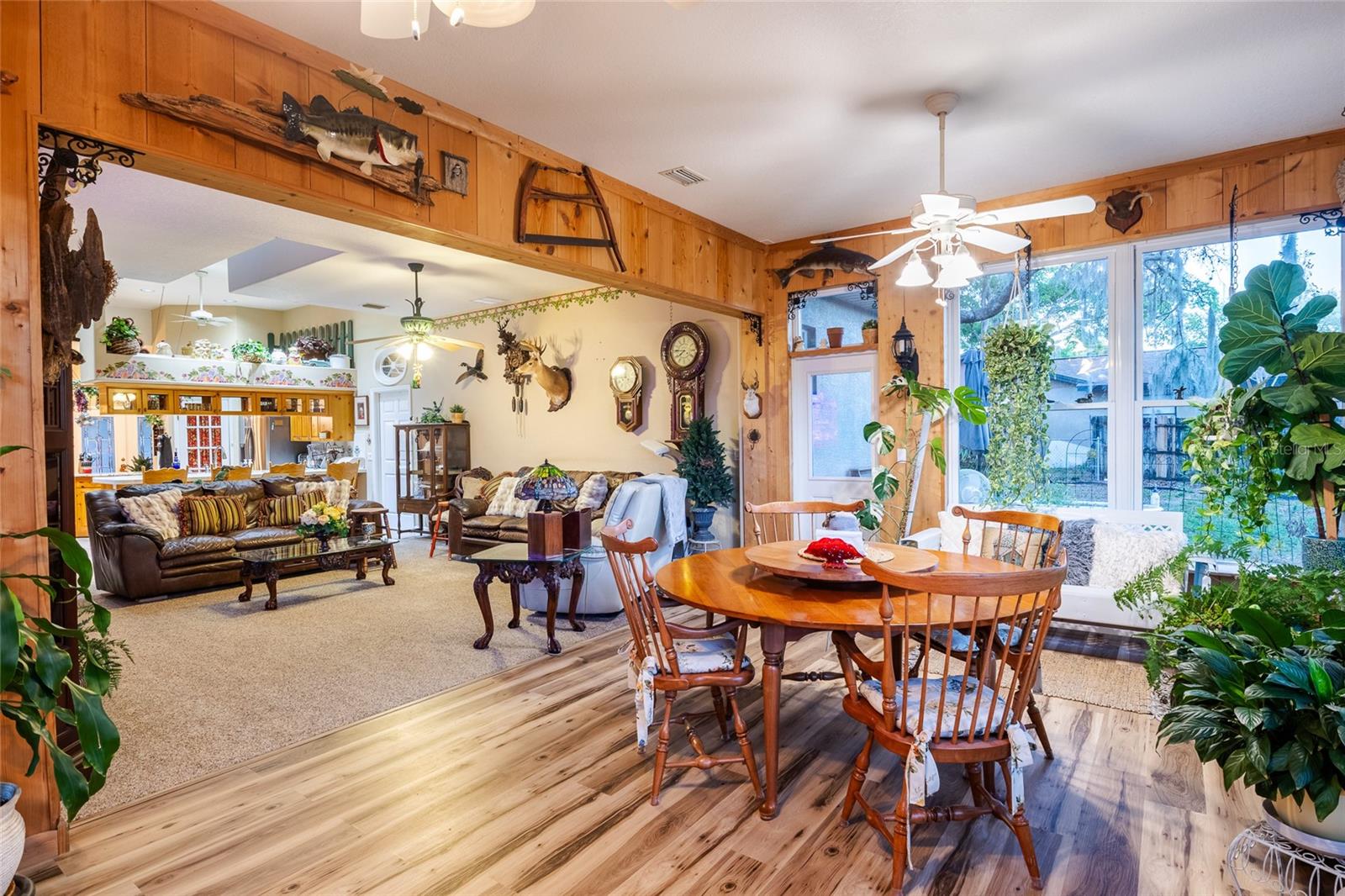 Image 13 of 22 For 8508 Dee Circle