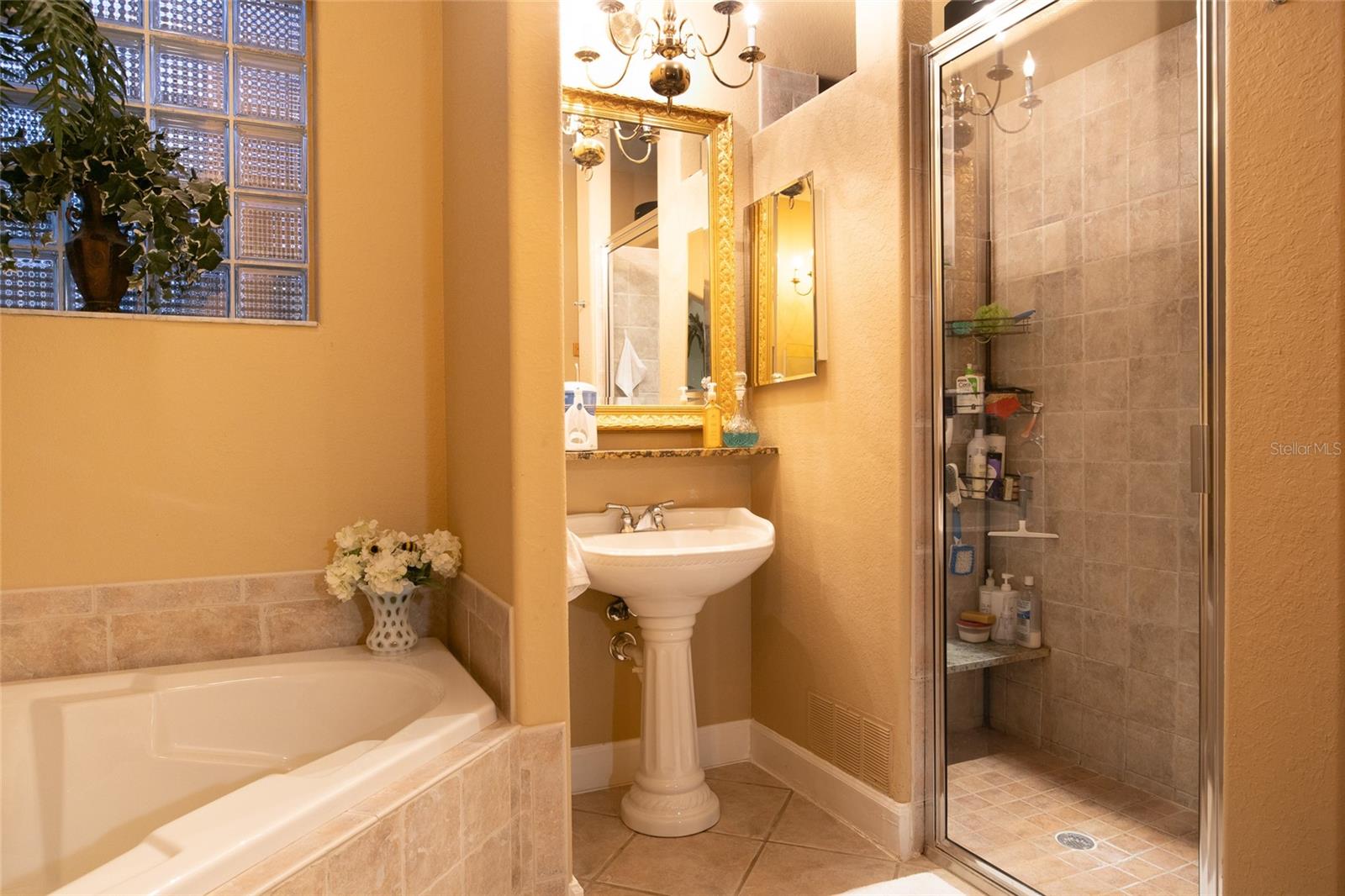 Image 17 of 22 For 8508 Dee Circle