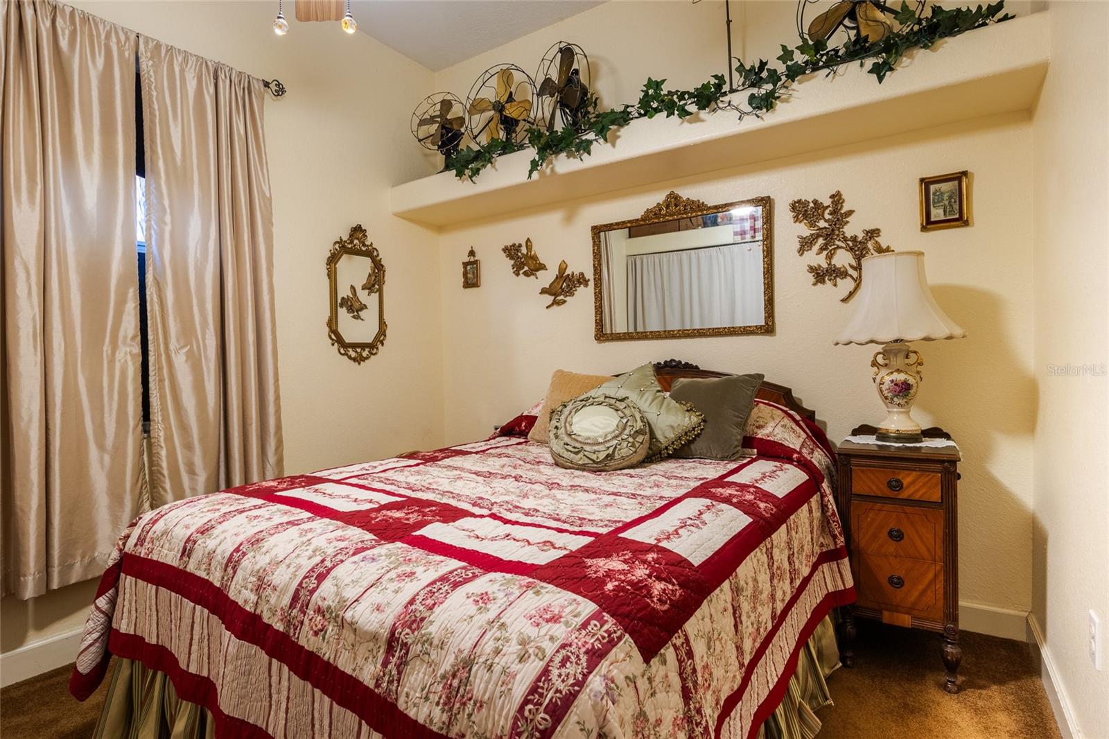 Image 19 of 22 For 8508 Dee Circle