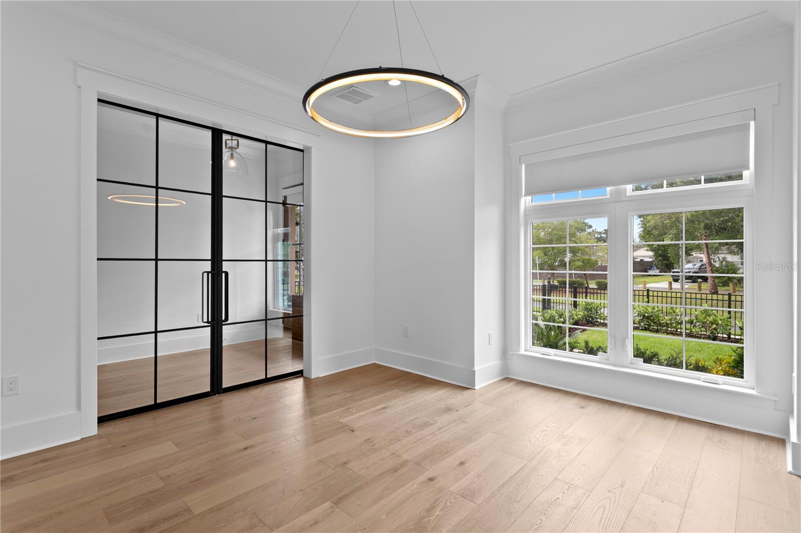 Image 10 of 59 For 2503 Glenwood Drive