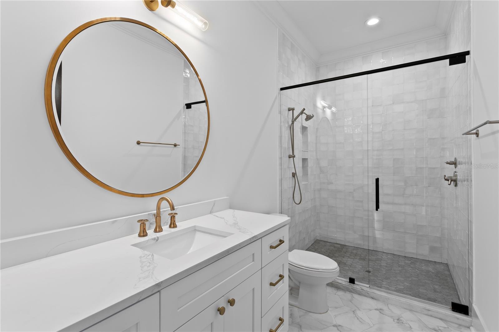 Image 11 of 59 For 2503 Glenwood Drive