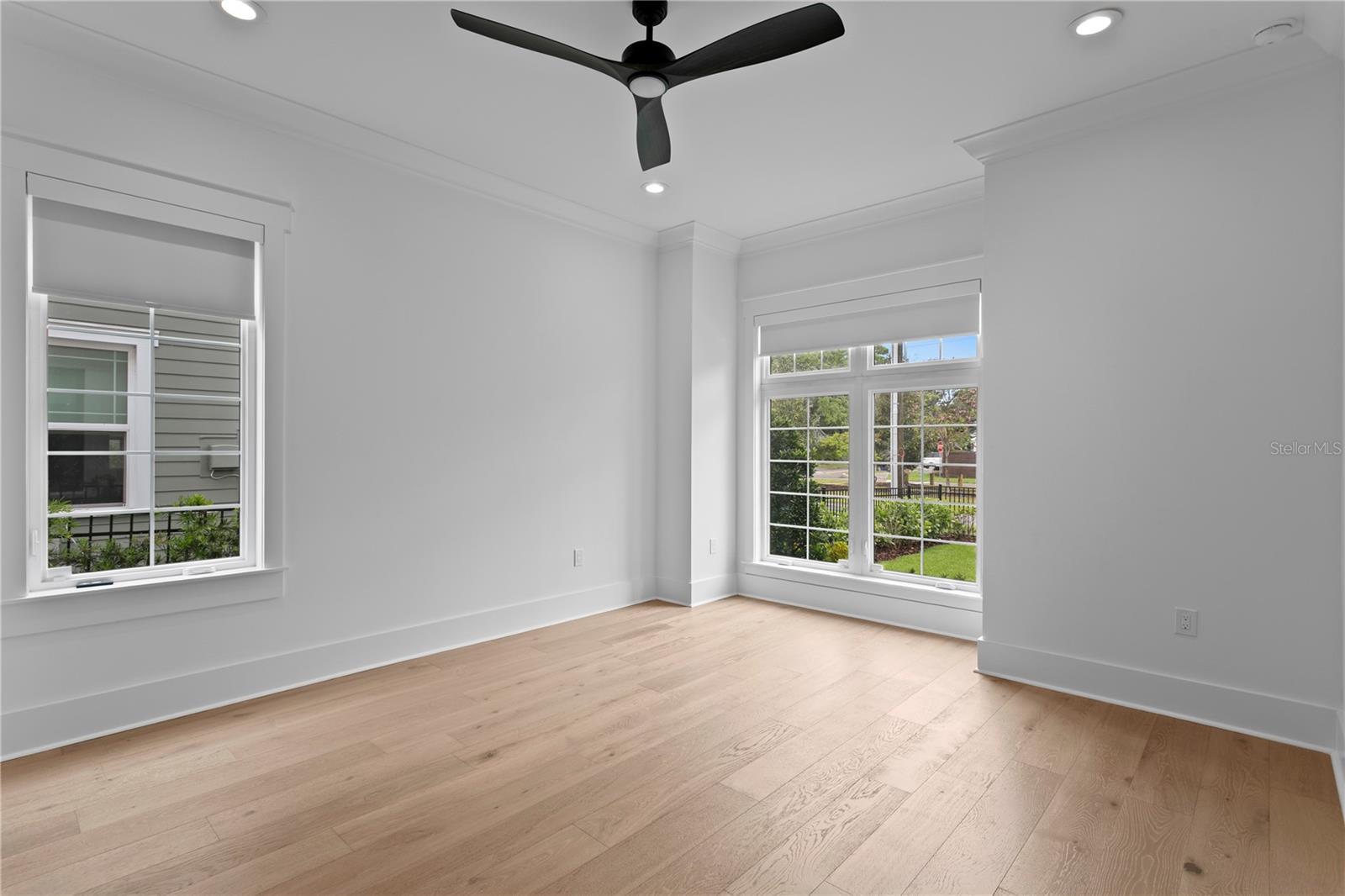 Image 12 of 59 For 2503 Glenwood Drive