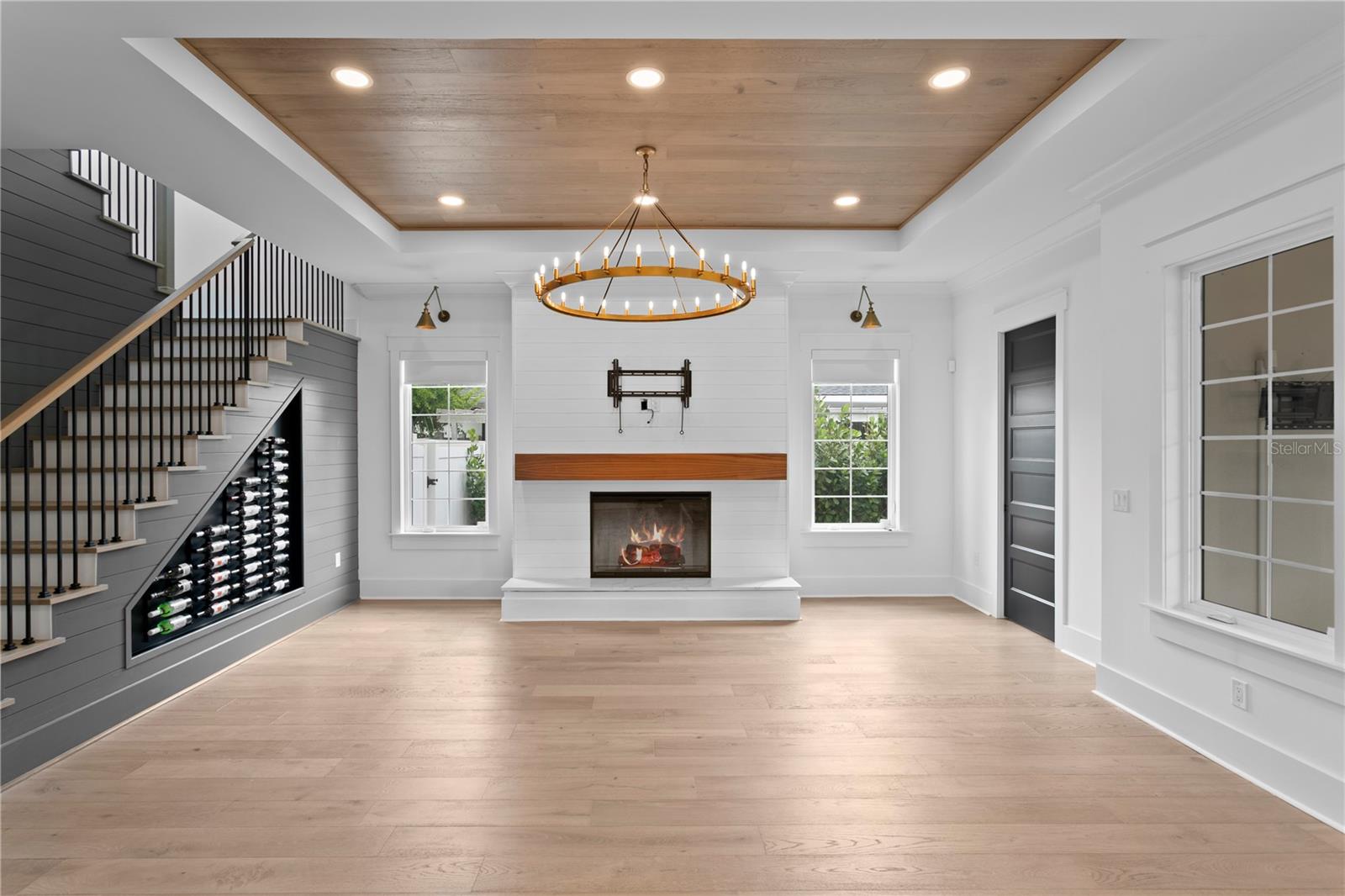 Image 16 of 59 For 2503 Glenwood Drive