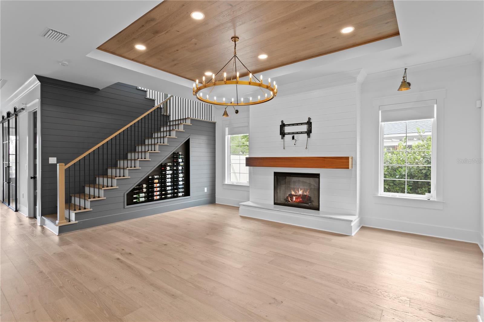 Image 17 of 59 For 2503 Glenwood Drive