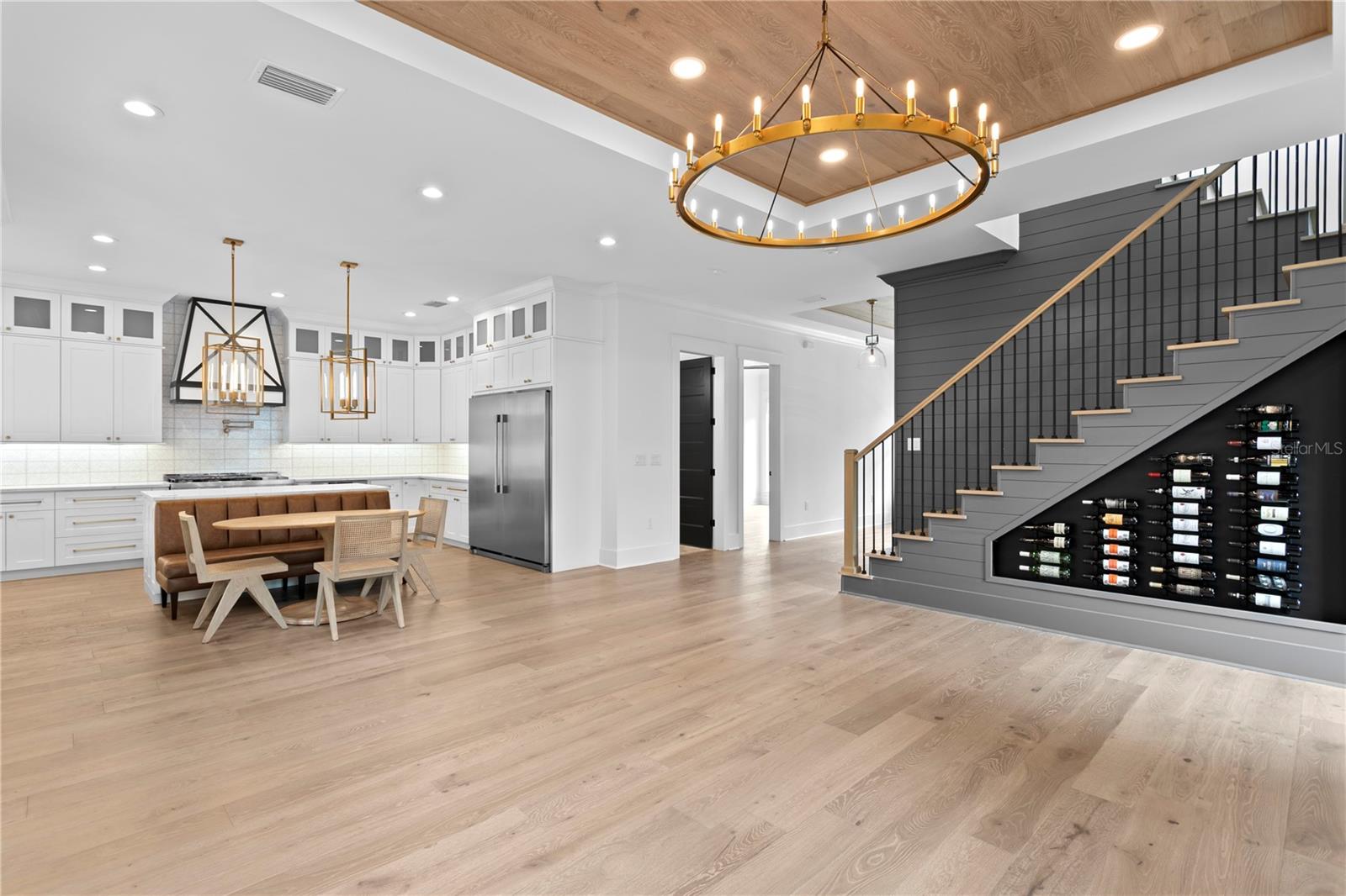 Image 19 of 59 For 2503 Glenwood Drive