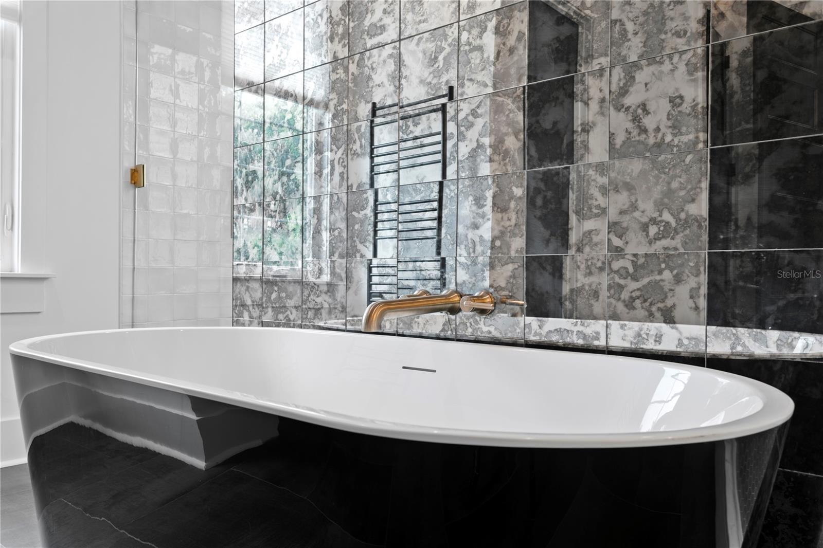 Image 41 of 59 For 2503 Glenwood Drive