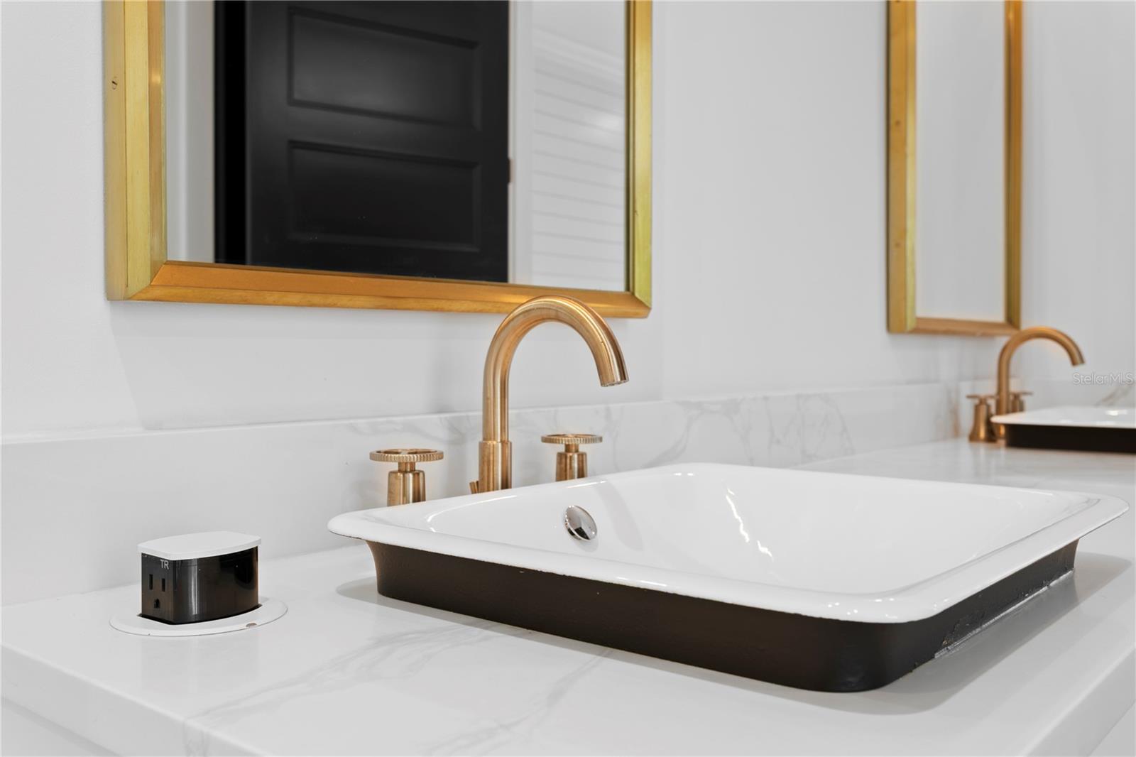 Image 44 of 59 For 2503 Glenwood Drive