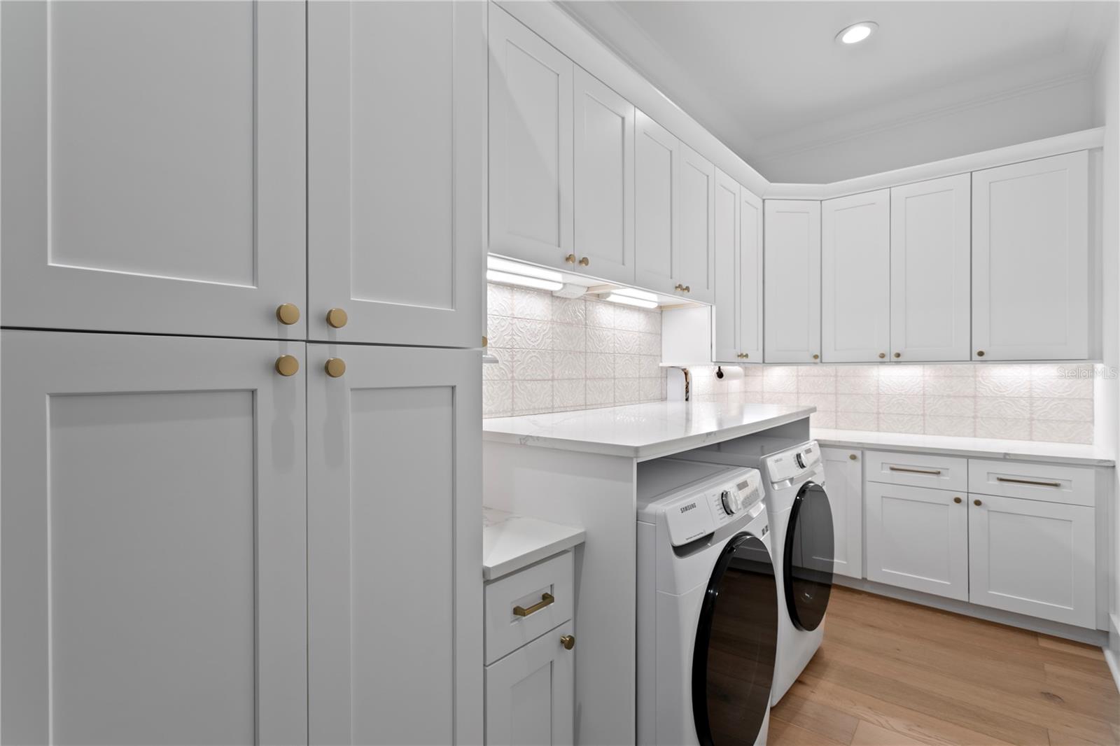 Image 45 of 59 For 2503 Glenwood Drive