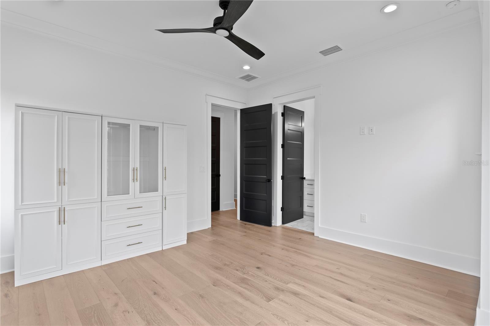 Image 50 of 59 For 2503 Glenwood Drive