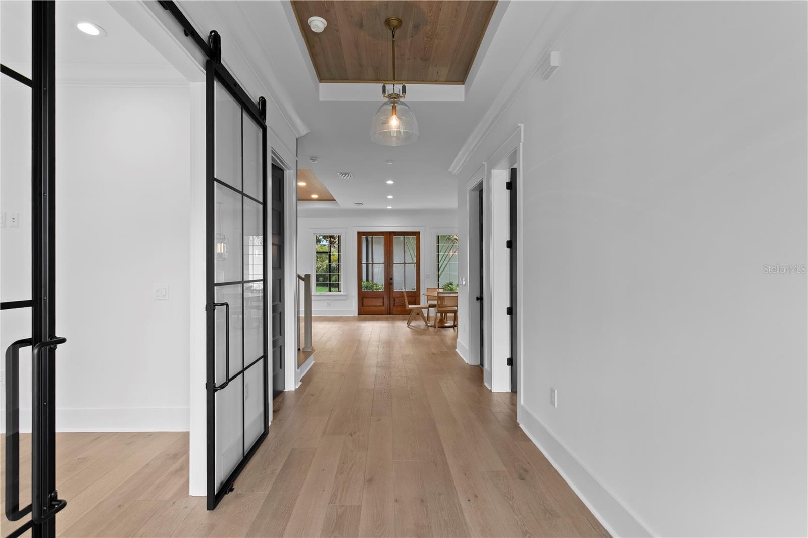 Image 6 of 59 For 2503 Glenwood Drive