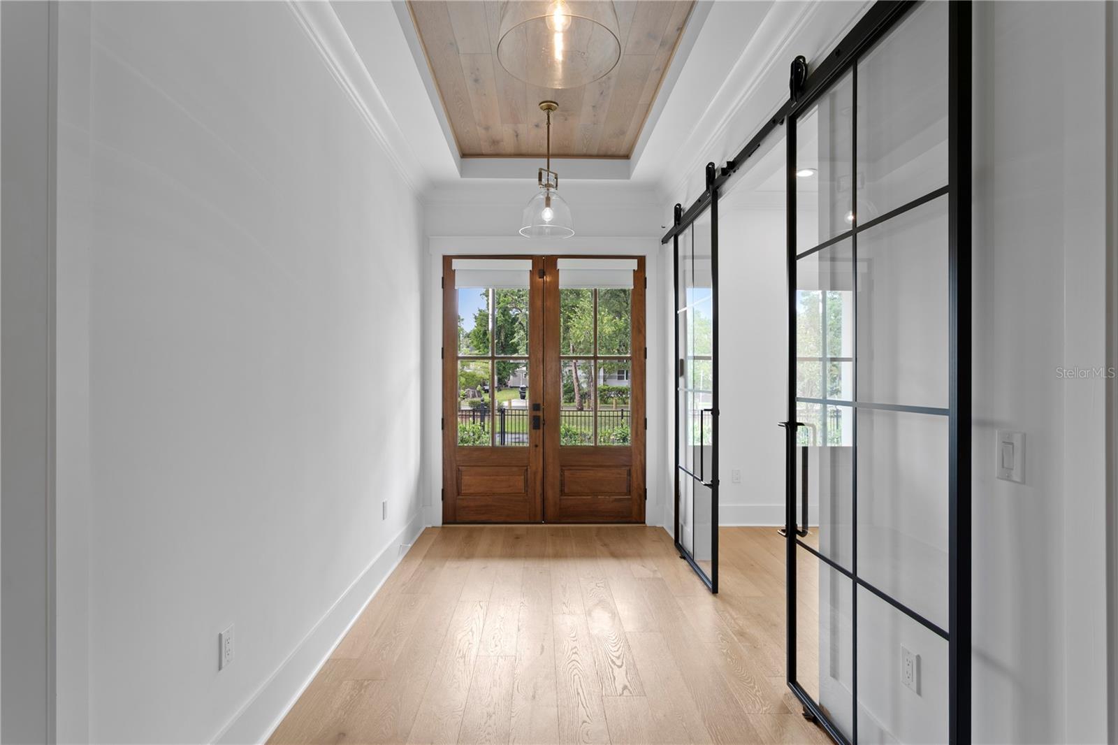 Image 7 of 59 For 2503 Glenwood Drive