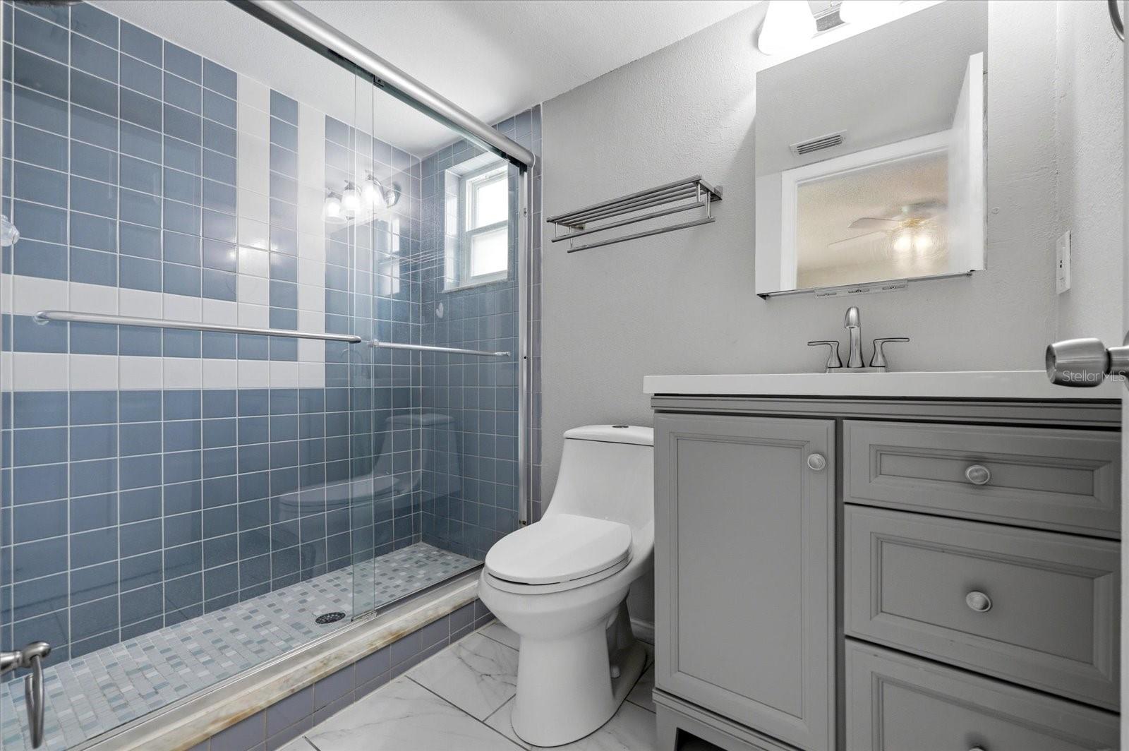 Image 12 of 28 For 12836 Pineway Drive