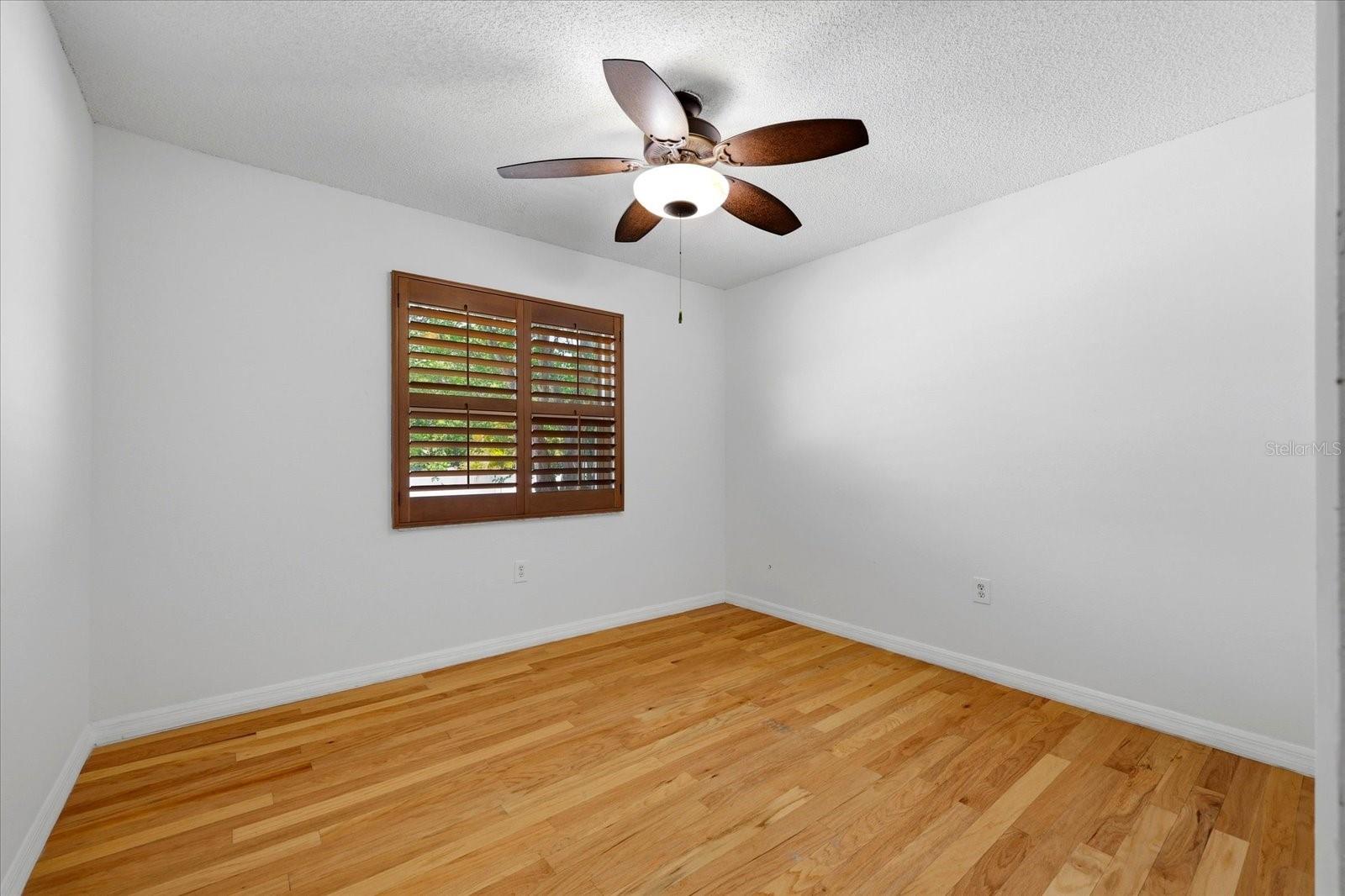 Image 16 of 28 For 12836 Pineway Drive