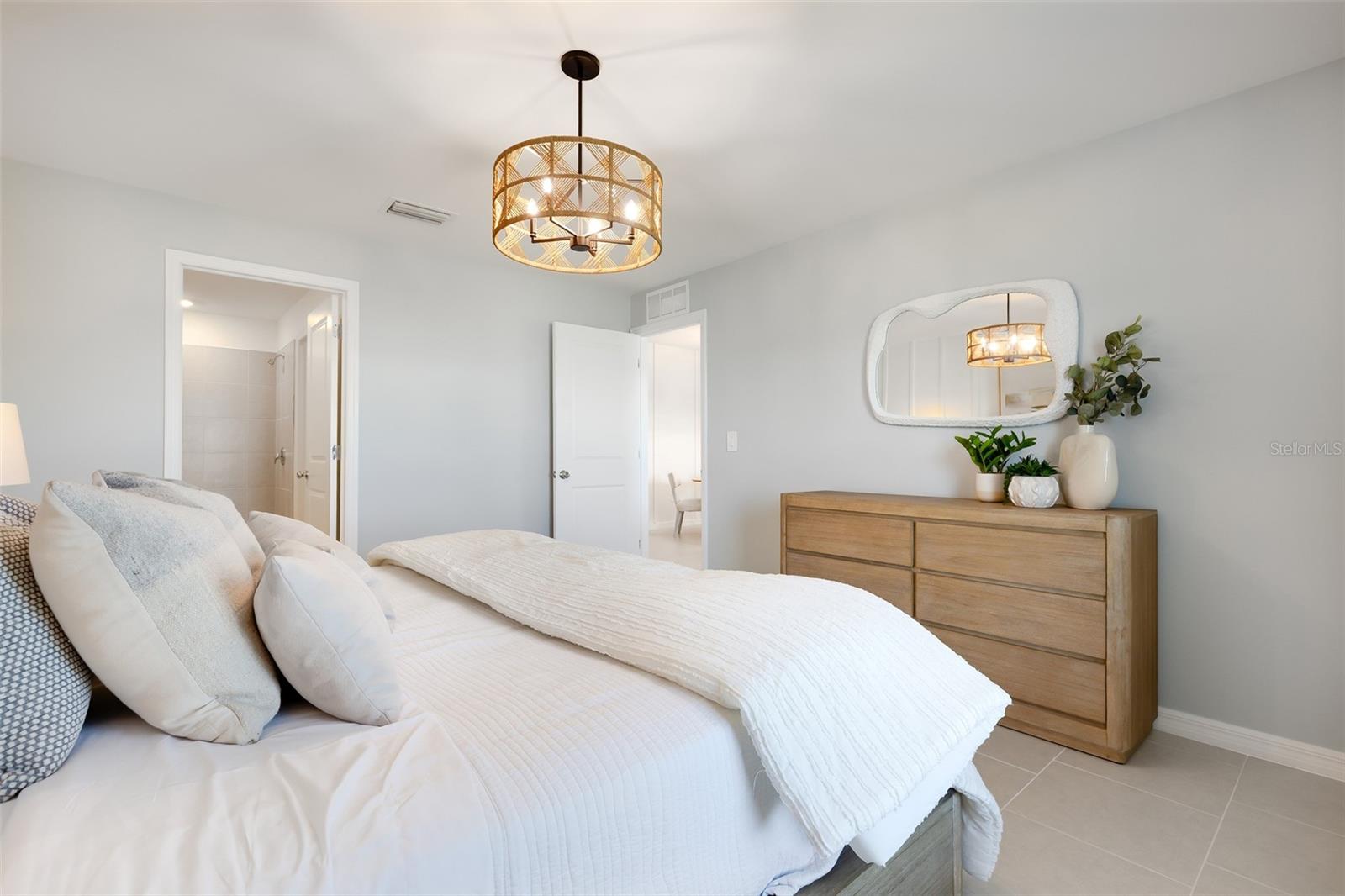 Image 18 of 30 For 1266 Perry Street