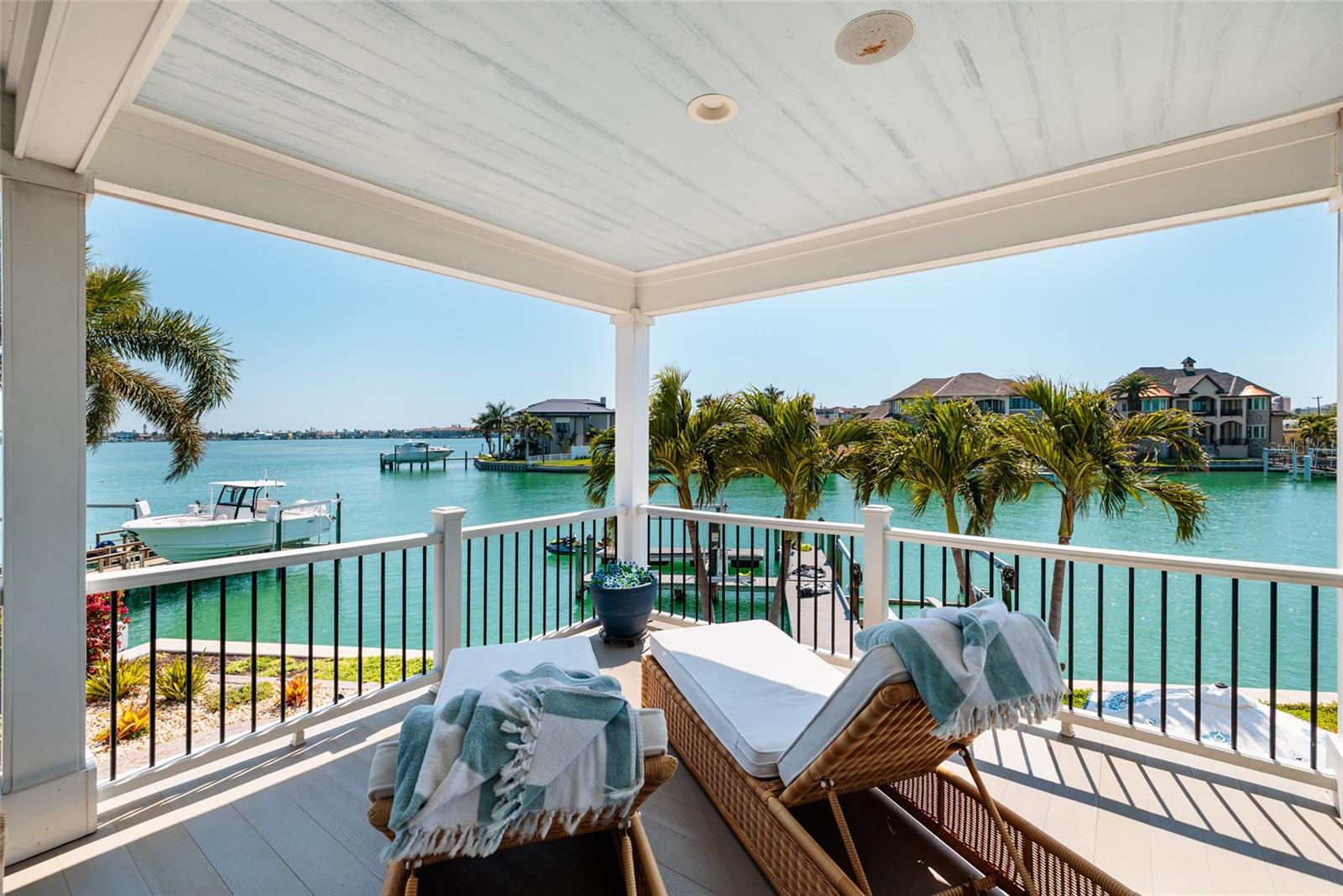 Image 21 of 68 For 5408 Pali Way