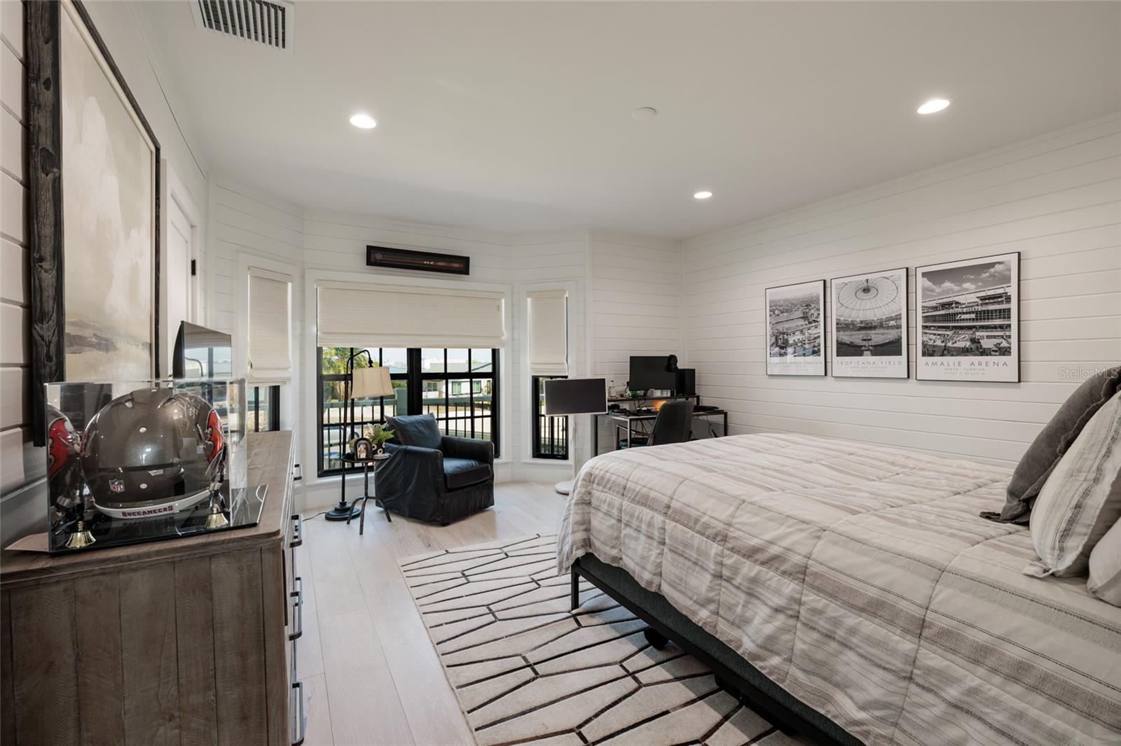 Image 24 of 68 For 5408 Pali Way