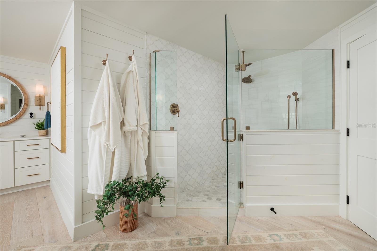 Image 33 of 68 For 5408 Pali Way