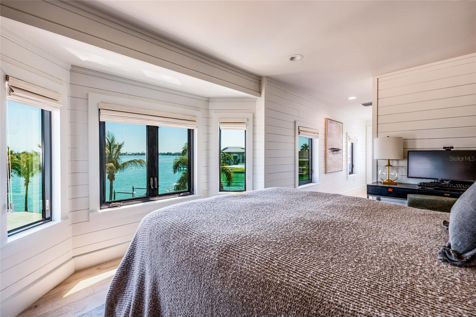 Image 37 of 68 For 5408 Pali Way