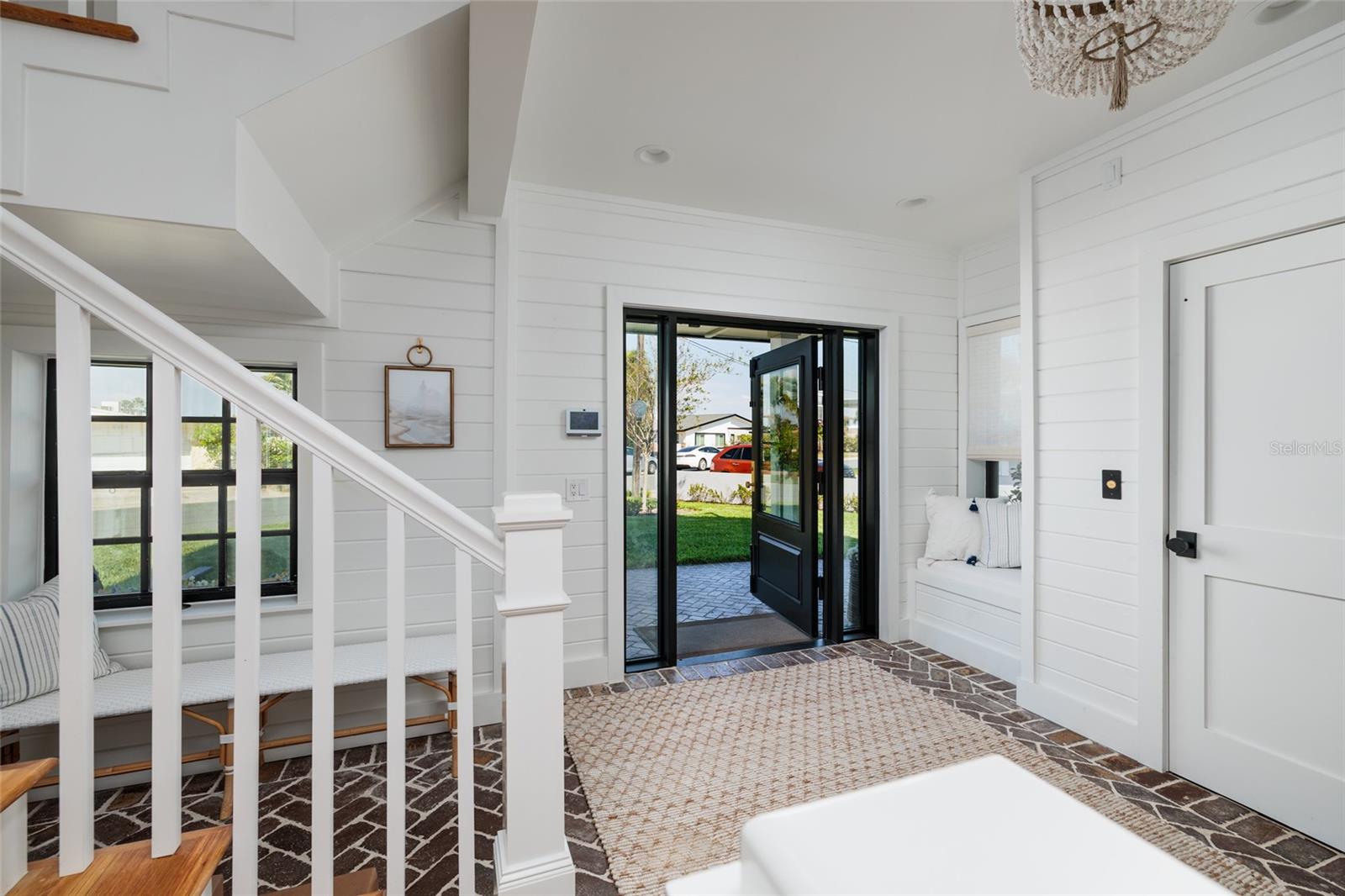 Image 6 of 68 For 5408 Pali Way