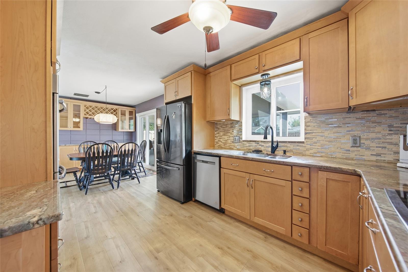 Image 10 of 28 For 10871 Grove Terrace