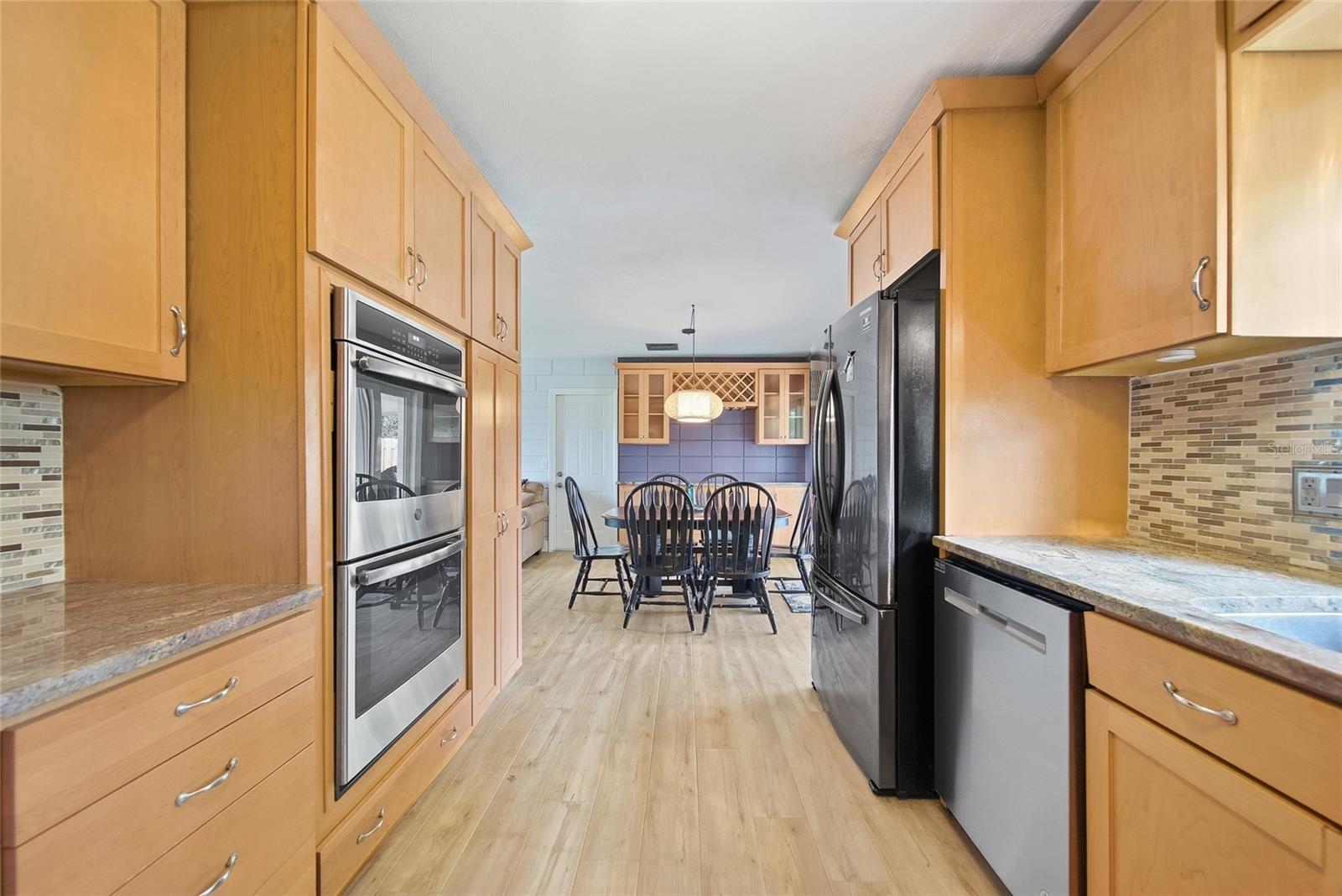 Image 11 of 28 For 10871 Grove Terrace