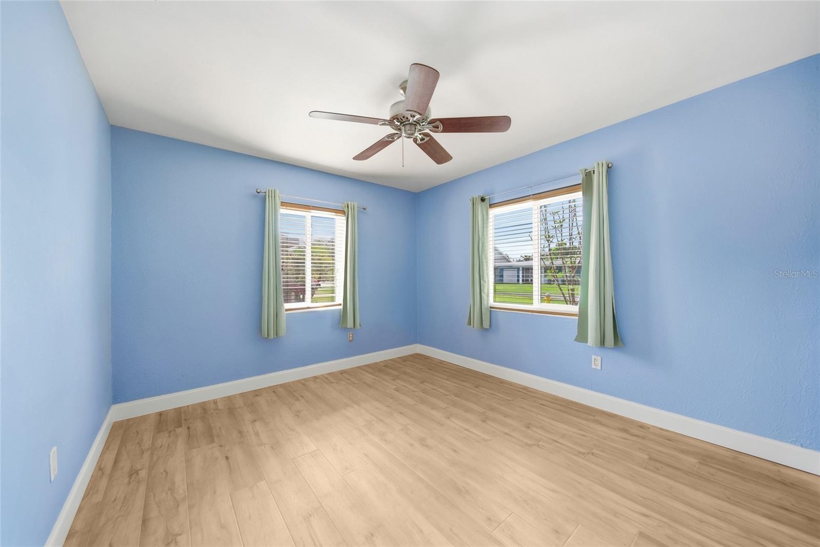 Image 15 of 28 For 10871 Grove Terrace