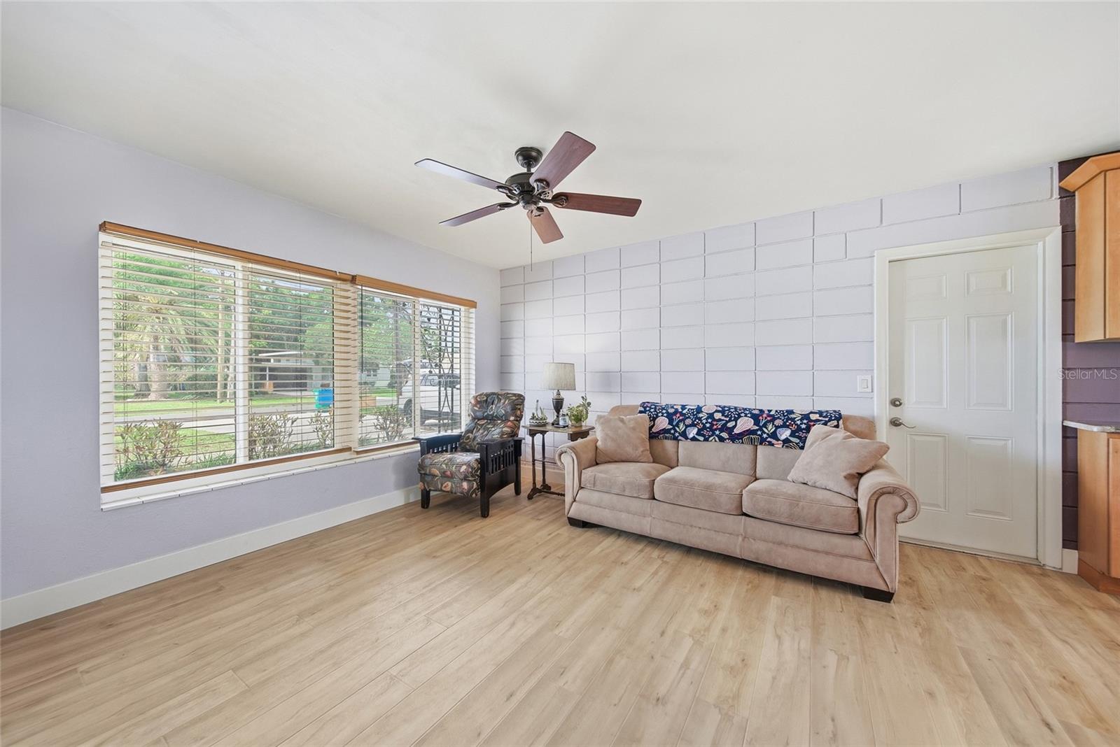 Image 5 of 28 For 10871 Grove Terrace