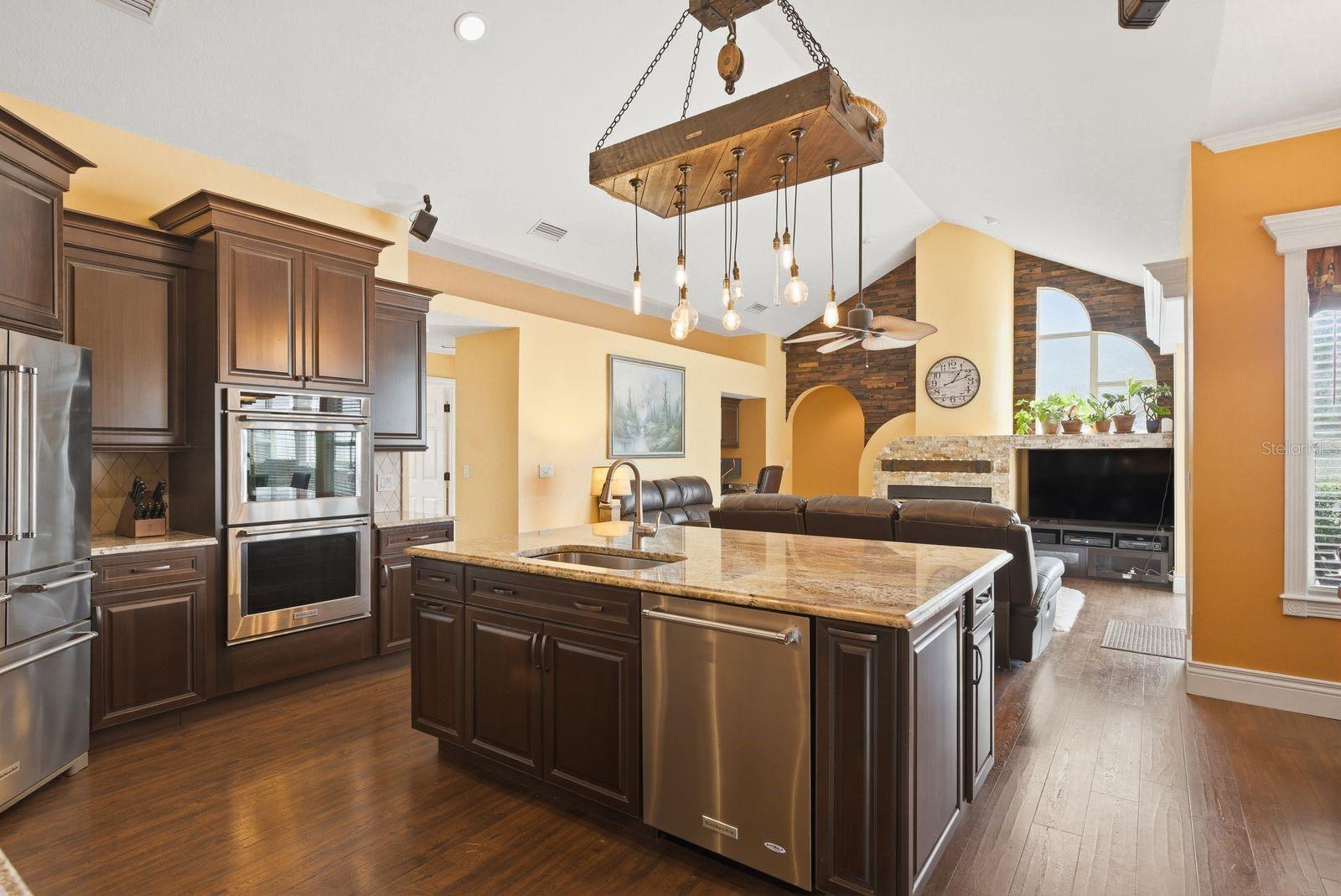 Image 9 of 48 For 1848 Barn Owl Way