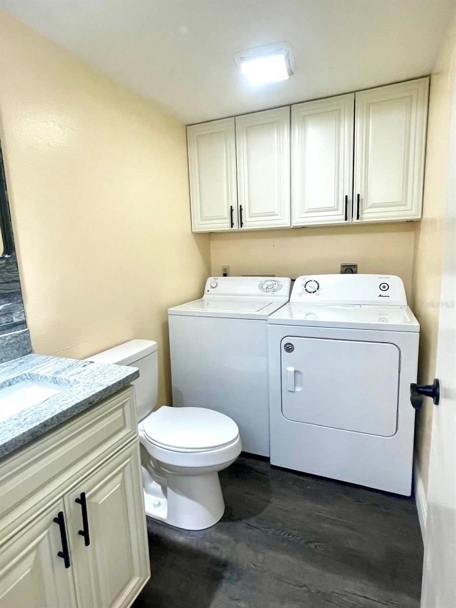 Image 18 of 45 For 2712 14th Ct