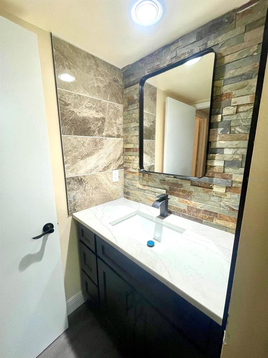 Image 25 of 45 For 2712 14th Ct