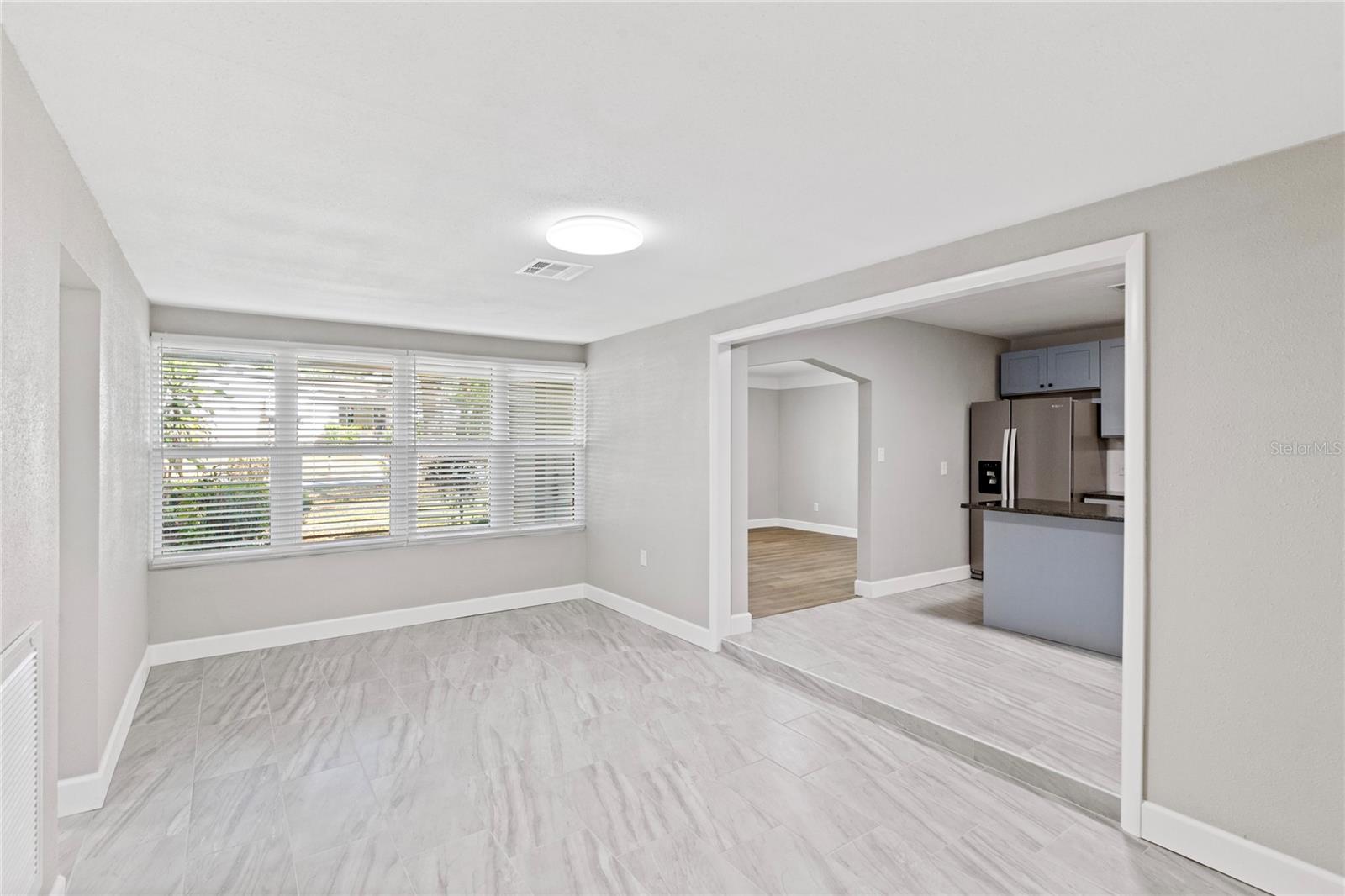 Image 15 of 34 For 804 Evergreen Avenue