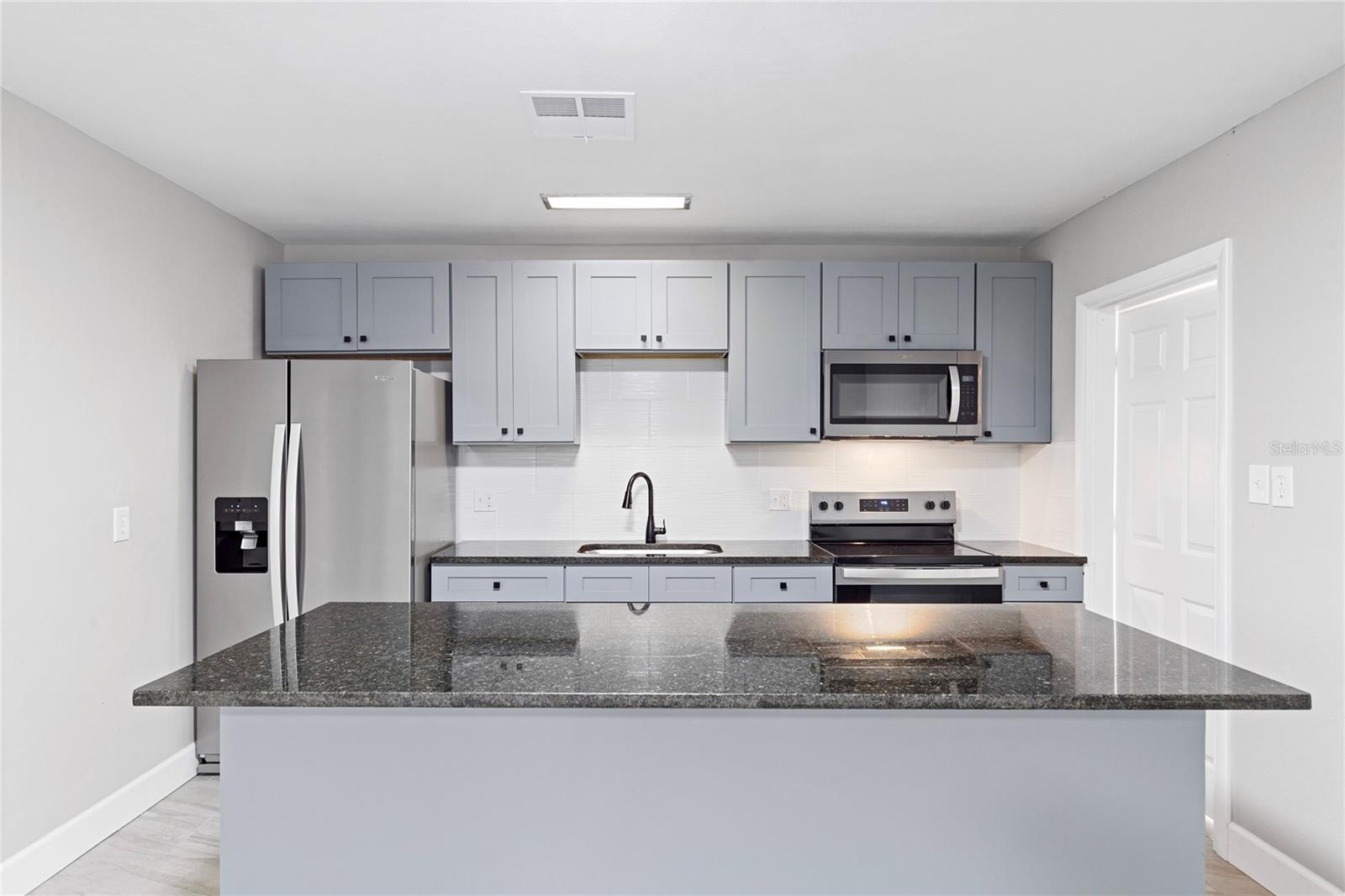 Image 20 of 34 For 804 Evergreen Avenue