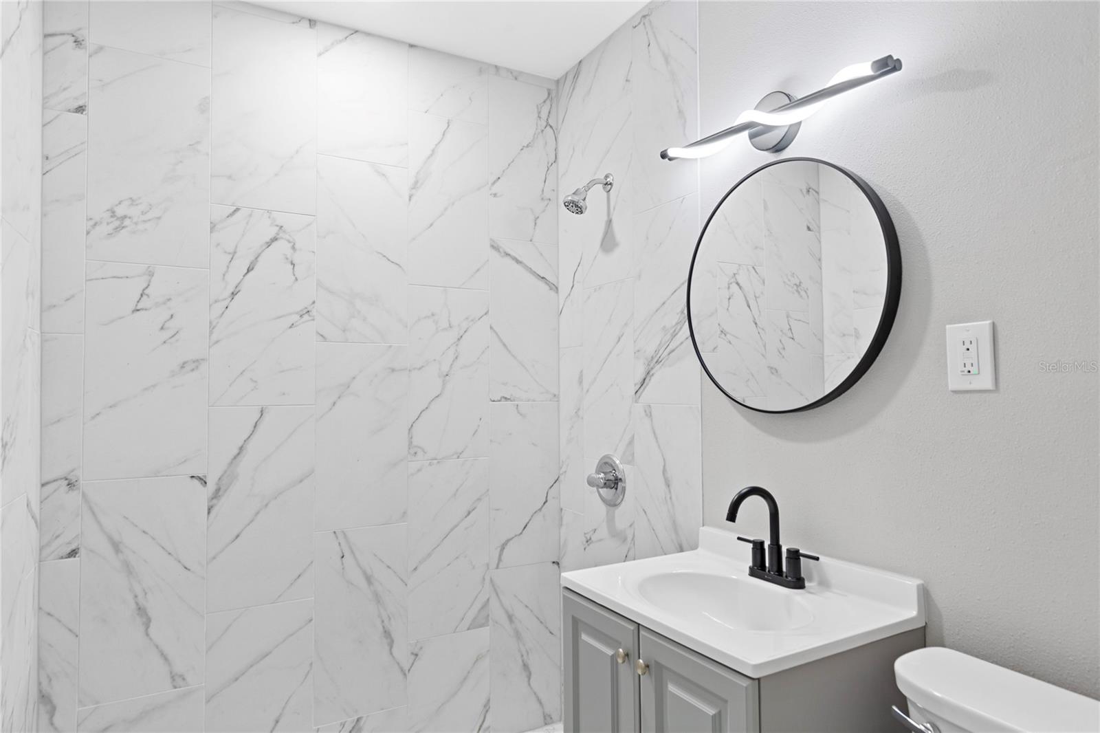 Image 23 of 34 For 804 Evergreen Avenue