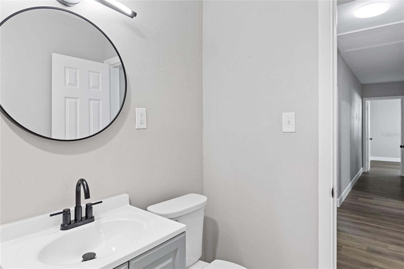 Image 24 of 34 For 804 Evergreen Avenue