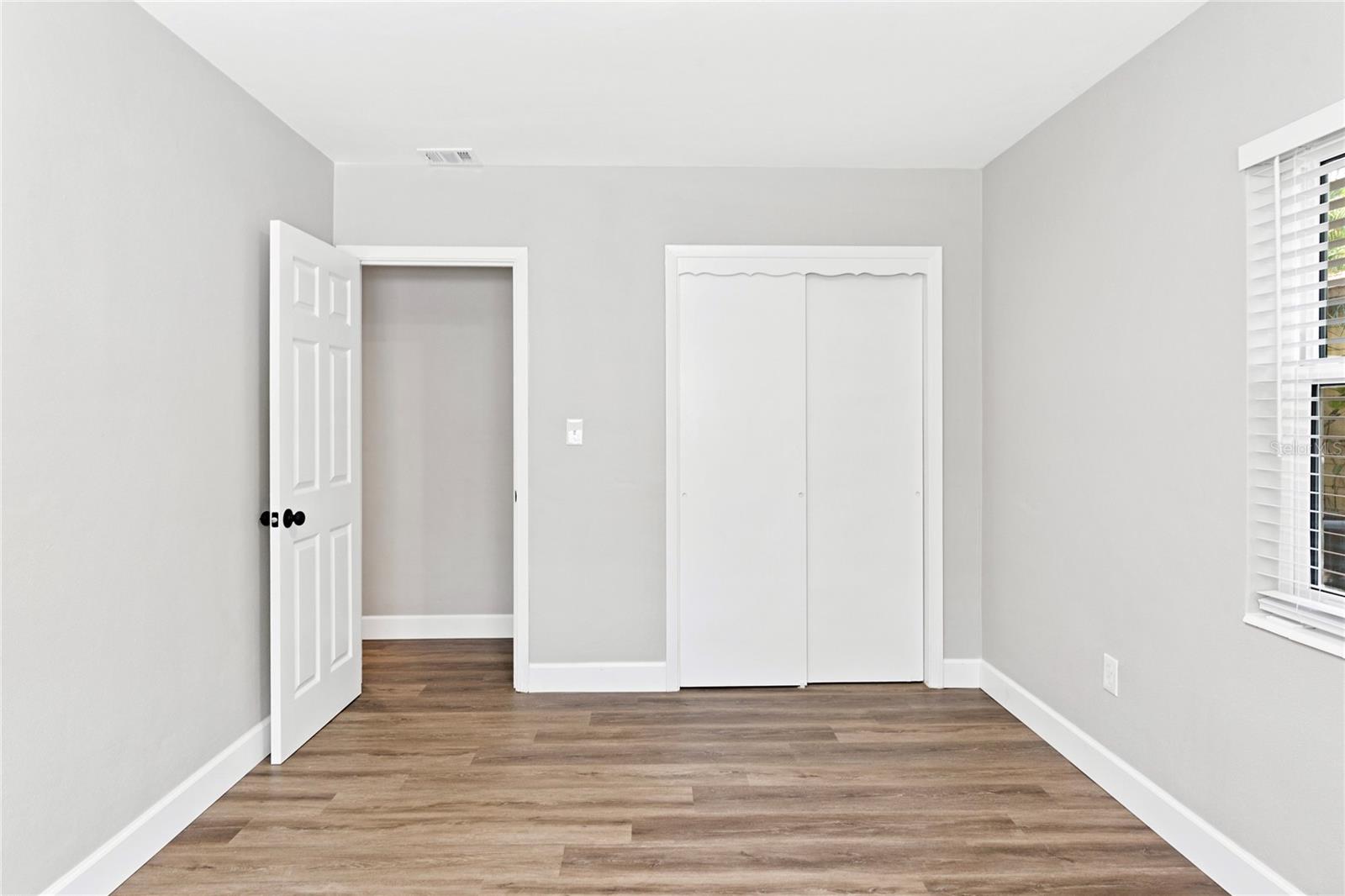 Image 26 of 34 For 804 Evergreen Avenue